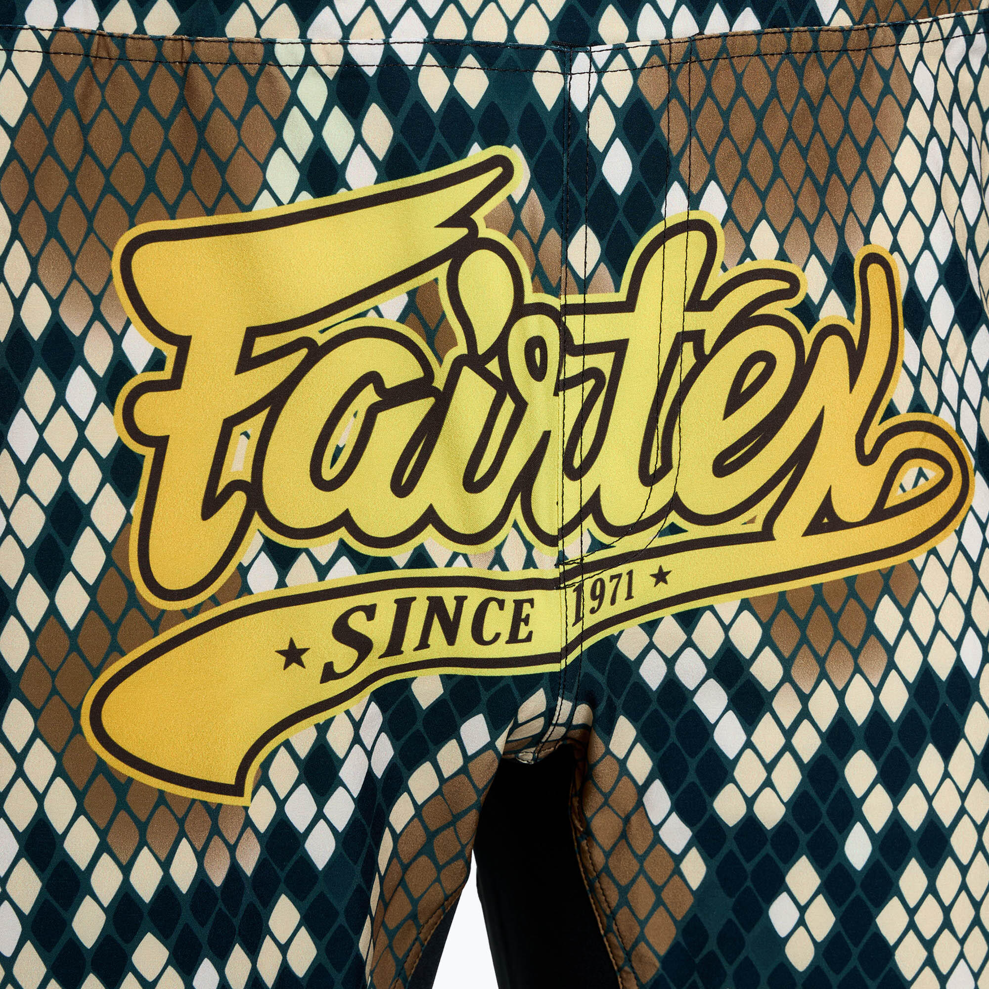 Short d'entraînement Fairtex MMA Fightshort Diamond Shell 3/5