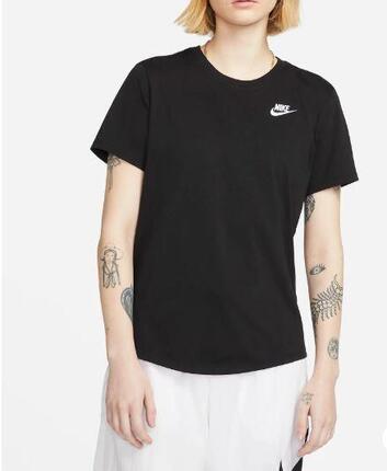 Camiseta Nike Mujer Negra Club Essentials