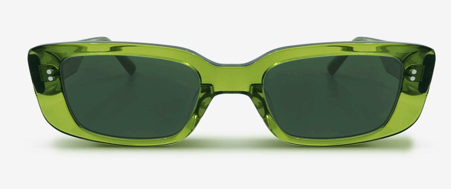 MESSY WEEKEND picture