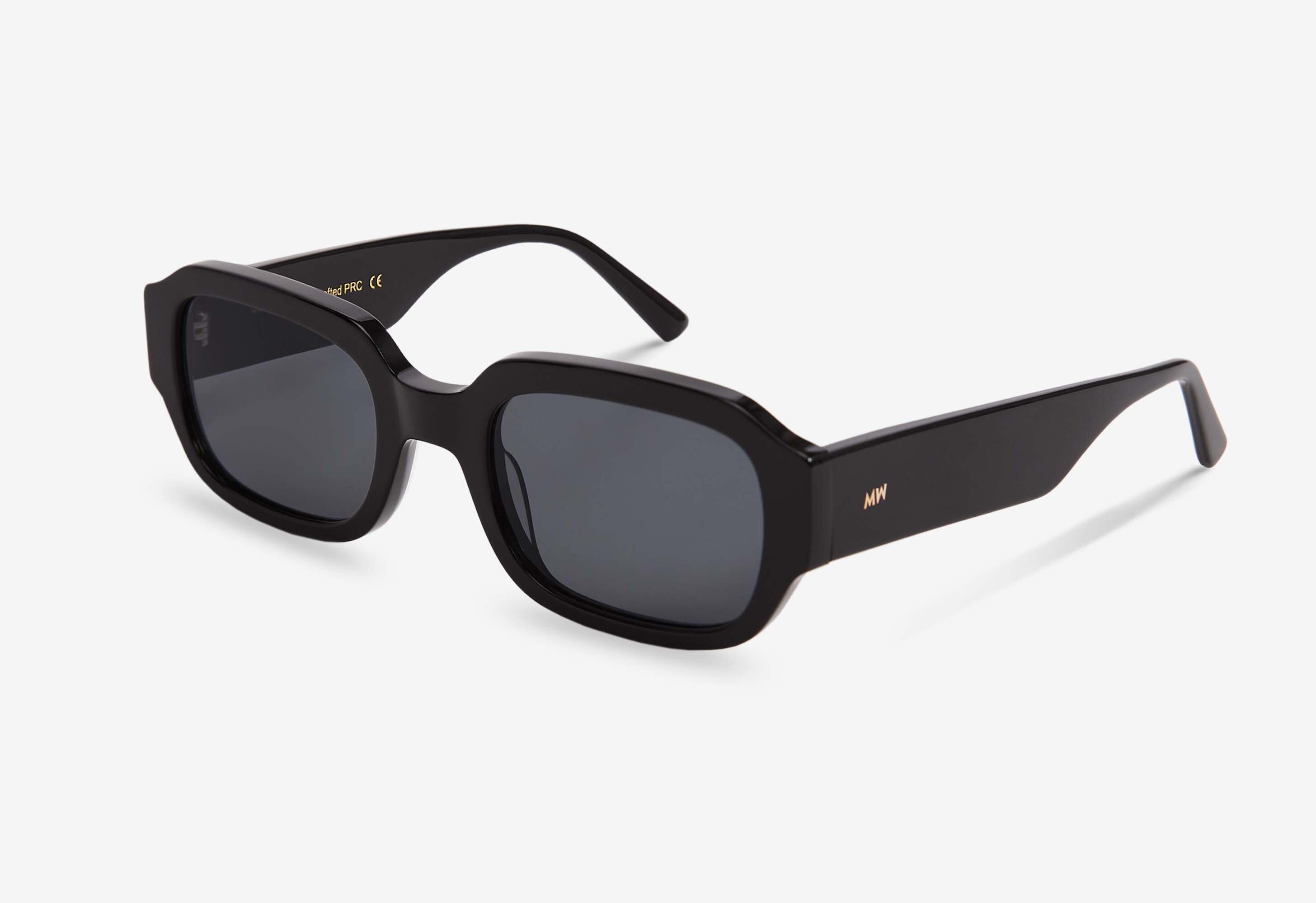 MESSY WEEKEND picture