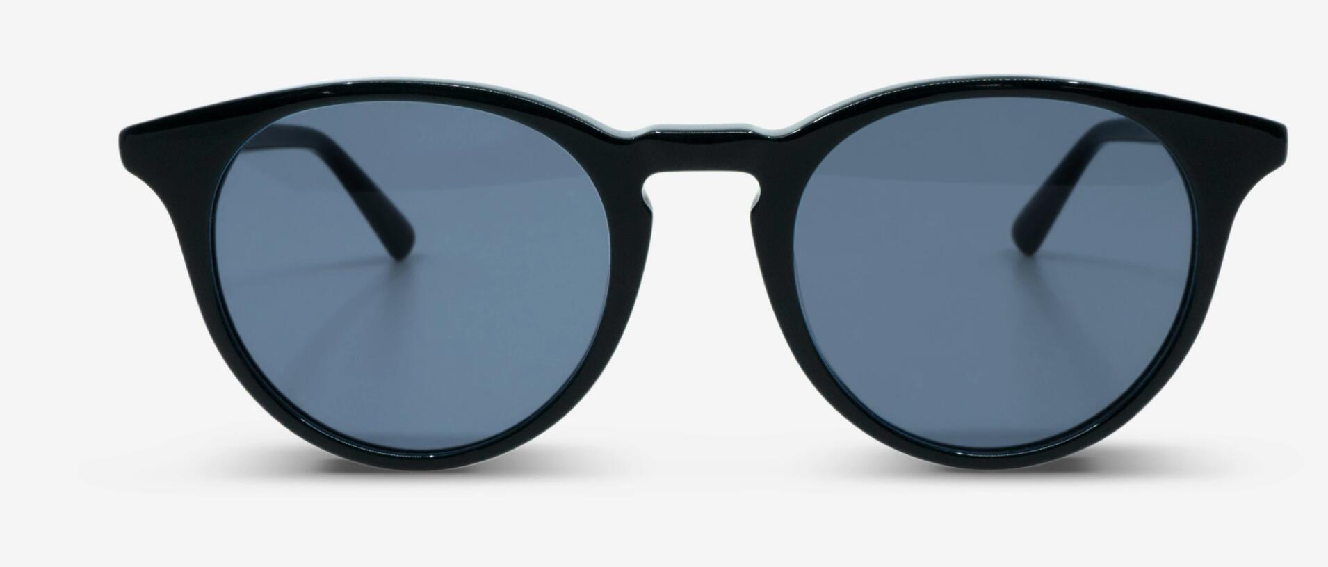 MESSY WEEKEND picture