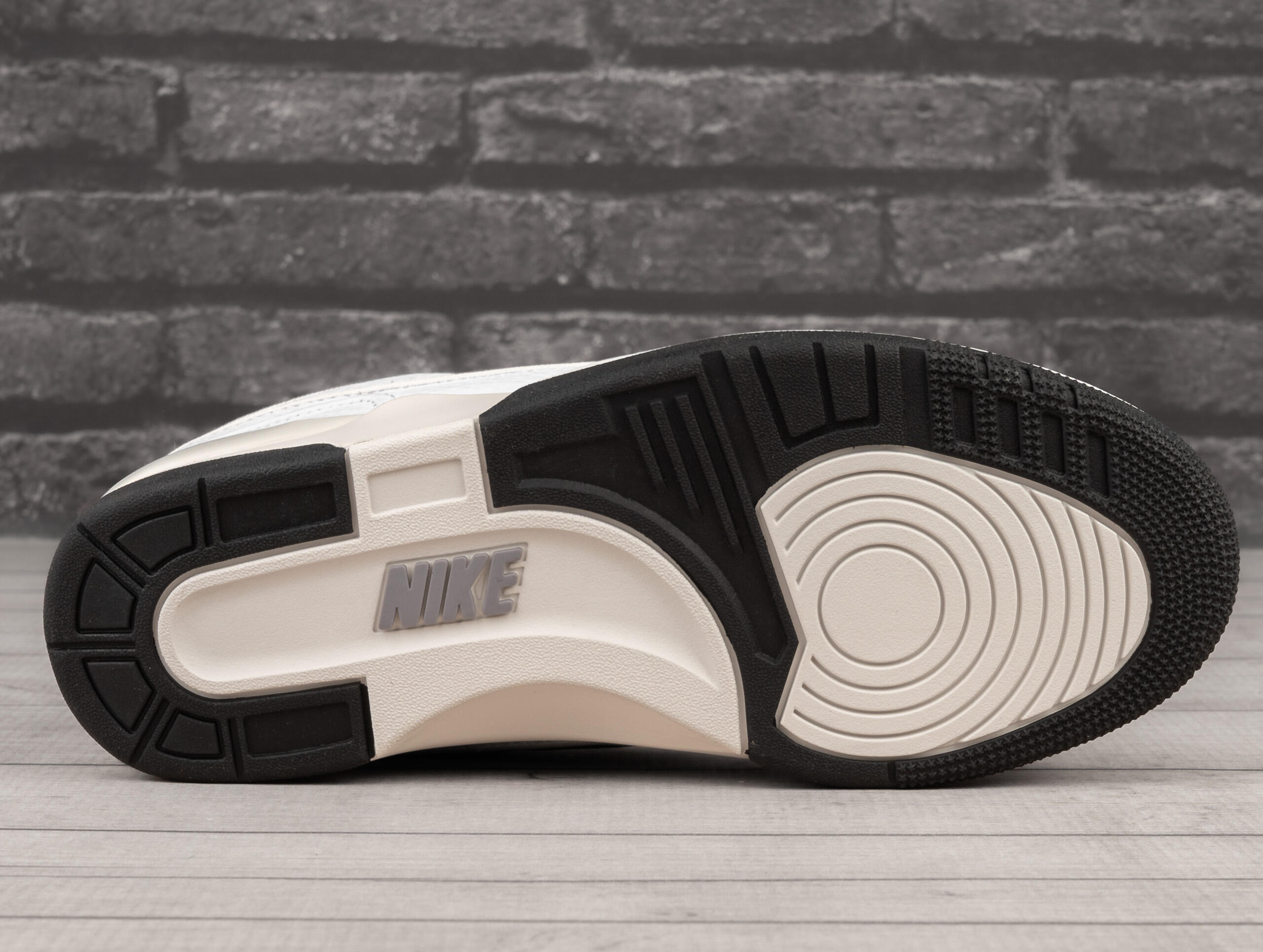 Buty męskie sportowe Nike AIR FORCE 6/7