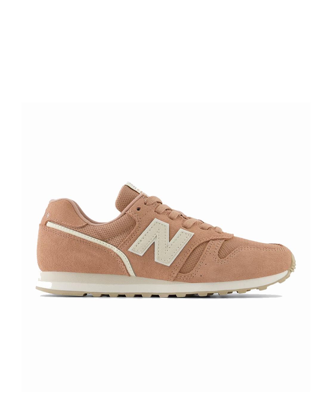 NEW BALANCE picture