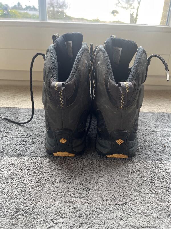 Tussen Particulieren - Columbia schoenen 42 3/5