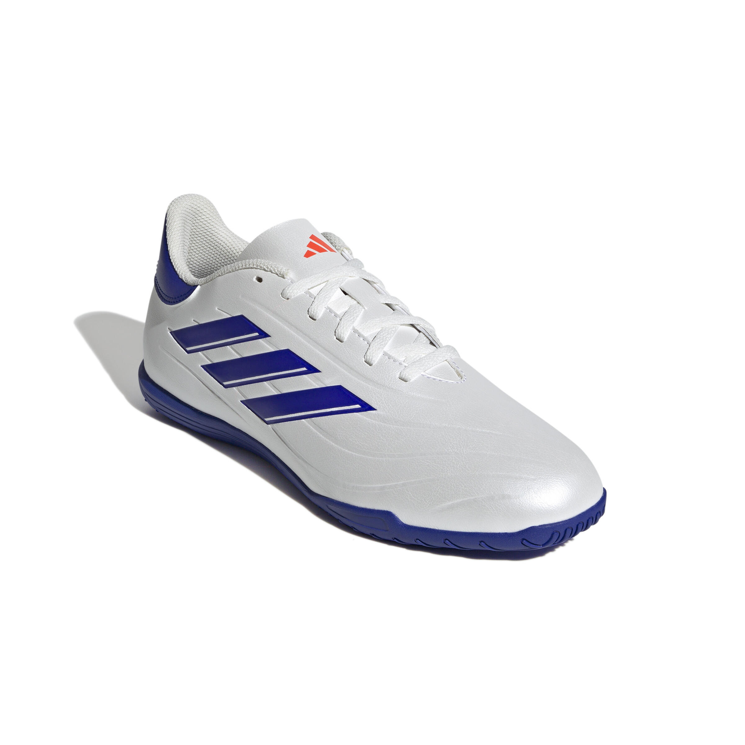 Botas de futsal Adidas modelo IG8689 para homem 3/7