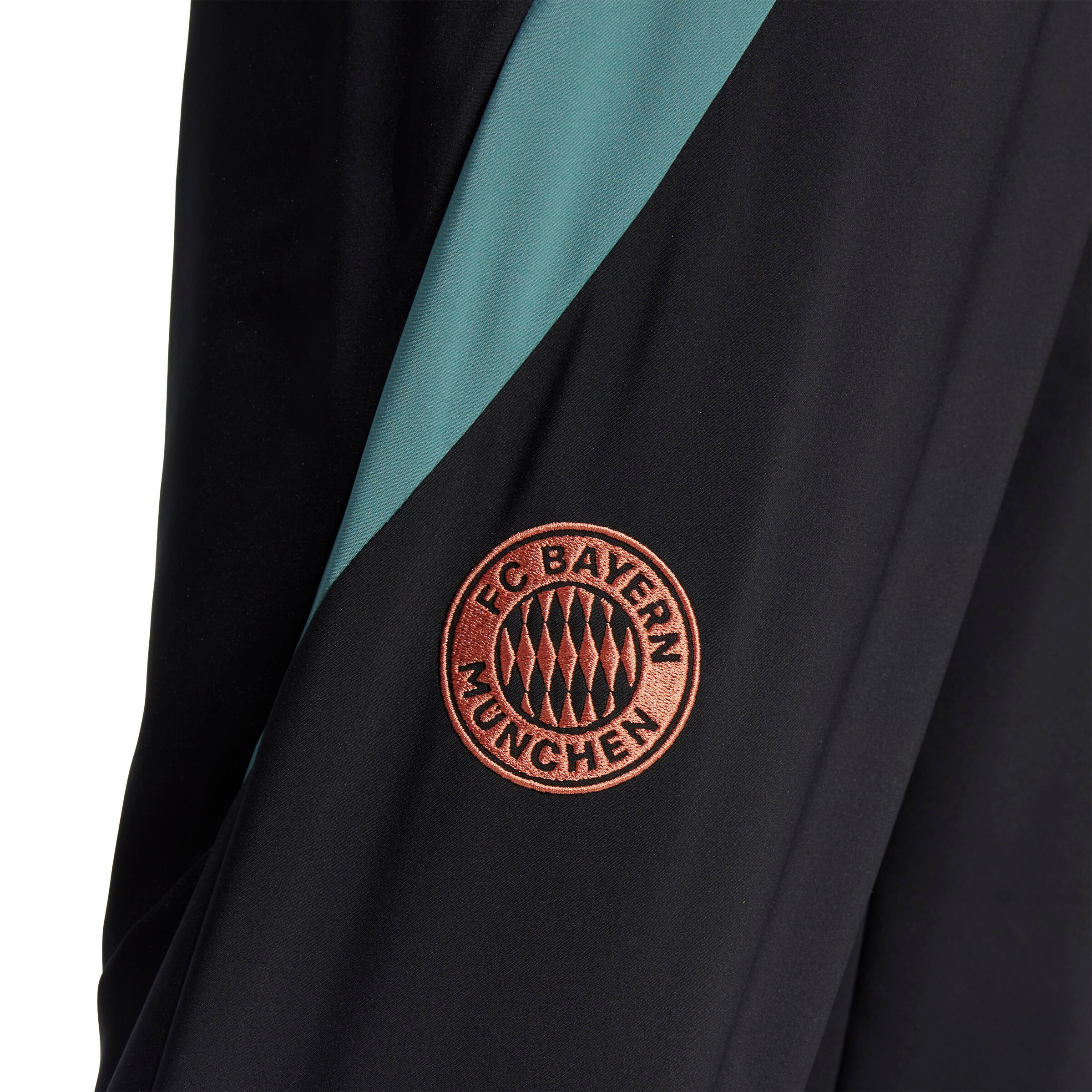 Pantaloni di presentazione Bayern Munich Tiro 2024/25 7/7