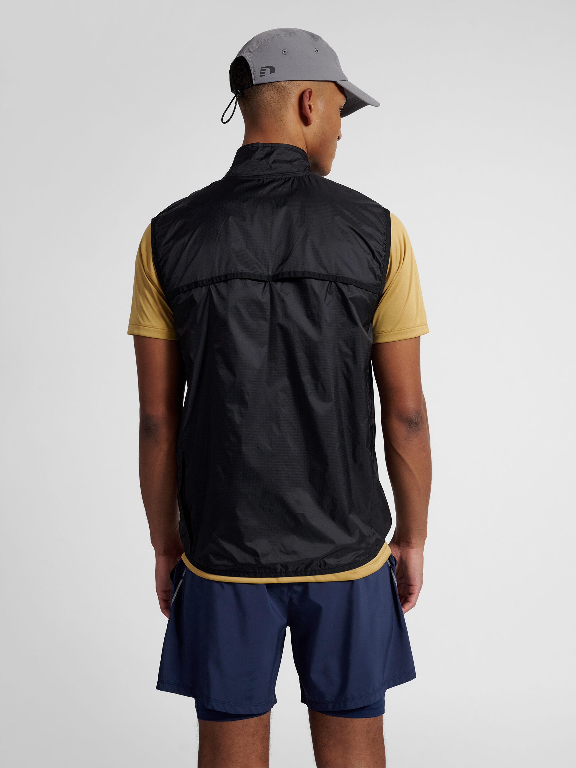 Packbare, wasserdichte, ärmellose Jacke Newline 2/7