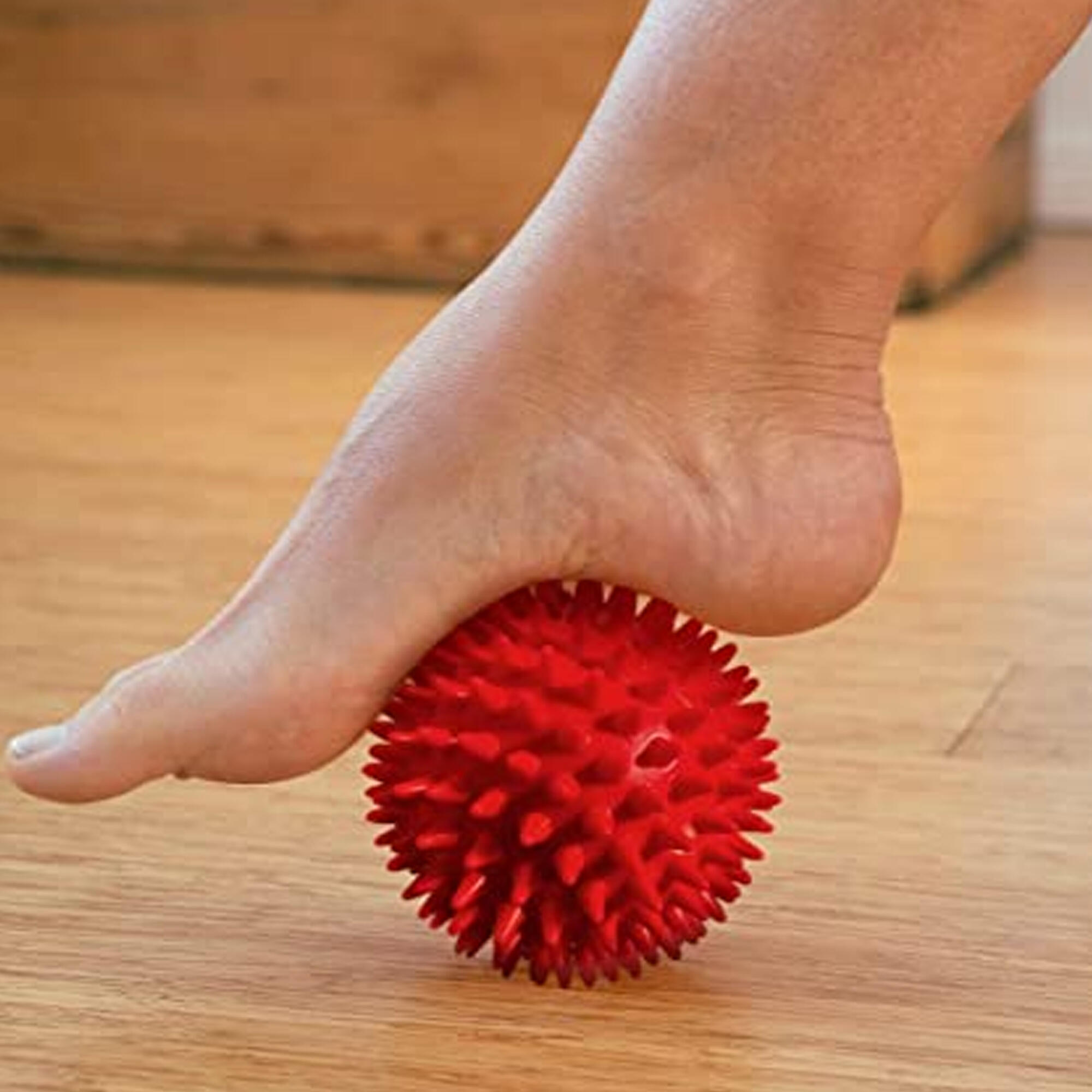 Spiked Massage Balls (Red) 2/2