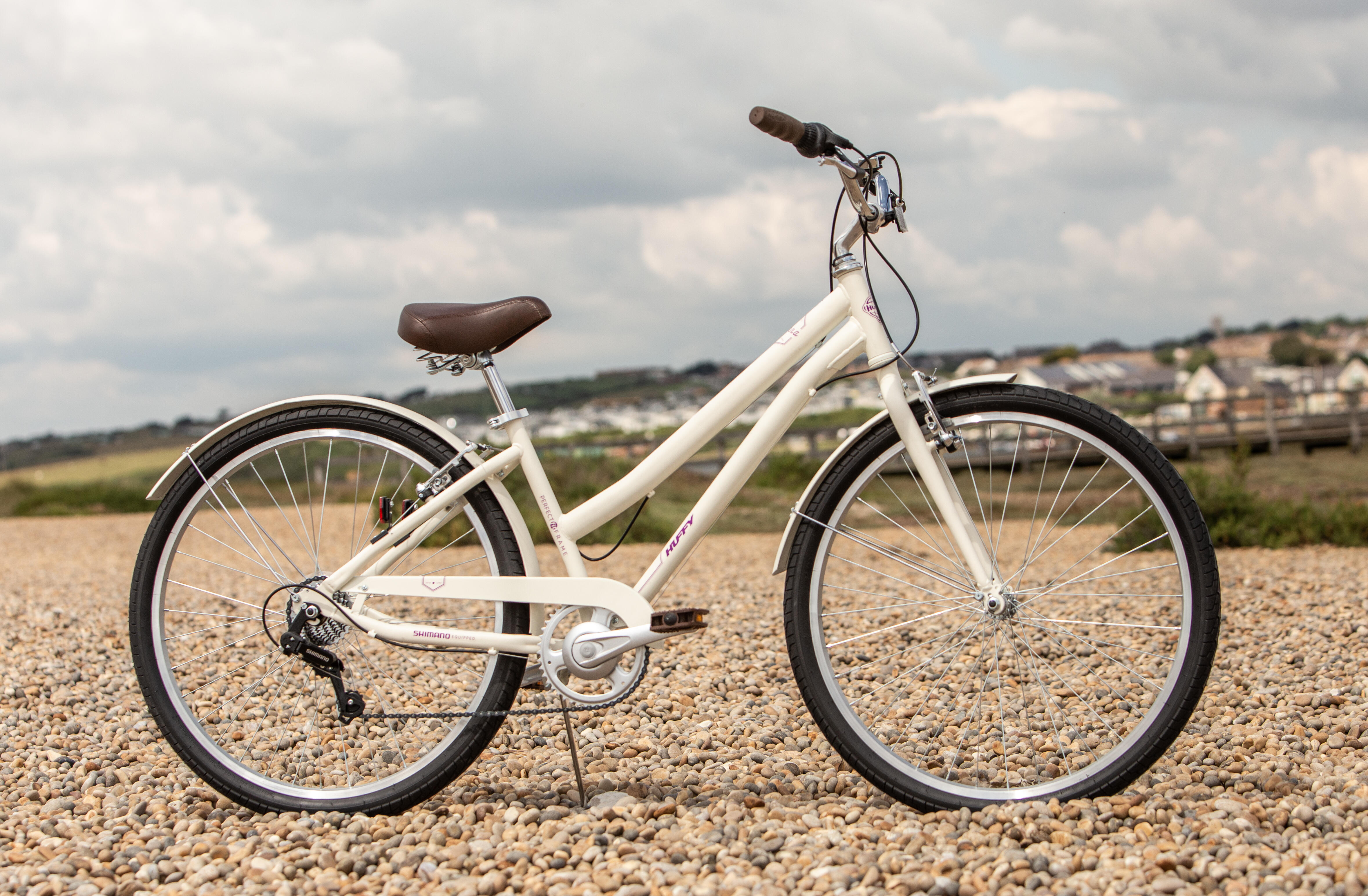 Huffy Sienna Women s 7 Speed Hybrid Bike 27.5 Wheels