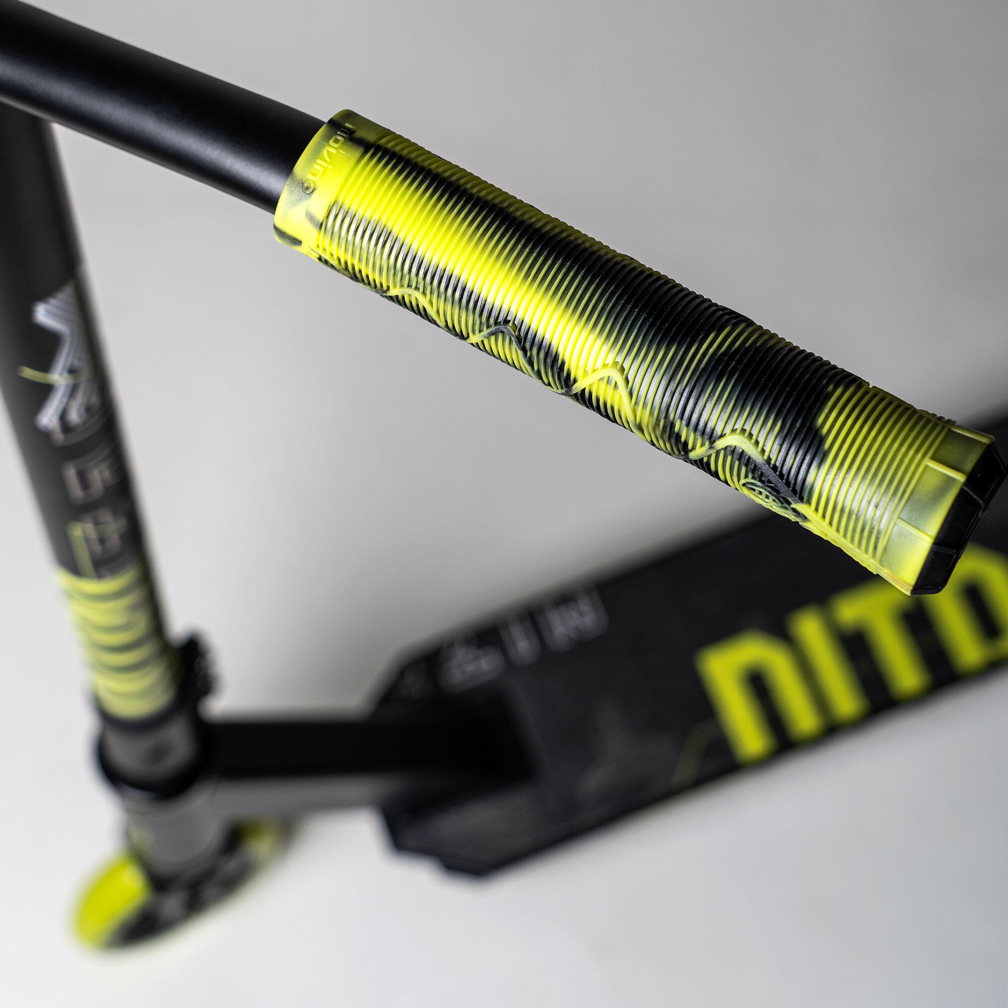 Trotinete de acrobacias Movino Nitro GL 5/8