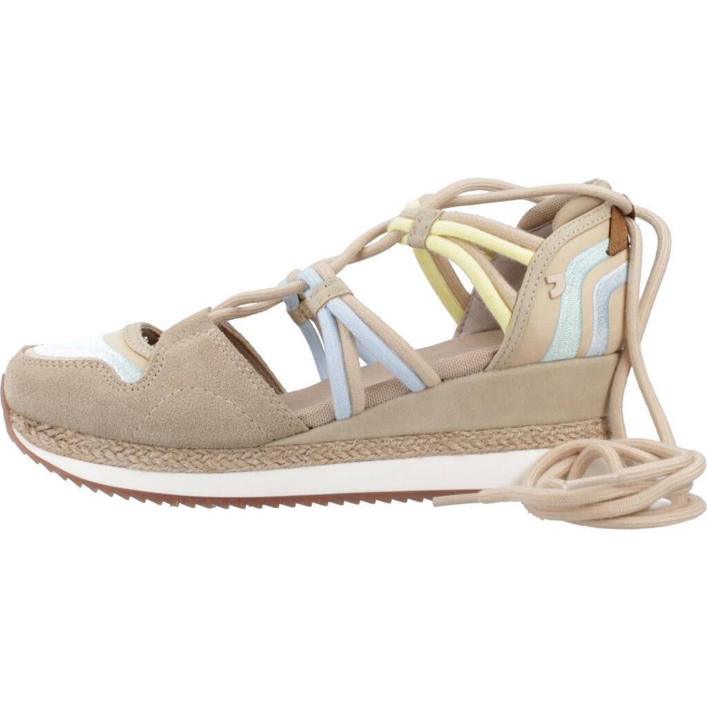 Baskets Gioseppo Modèle Bridport Couleur Beige 2/5