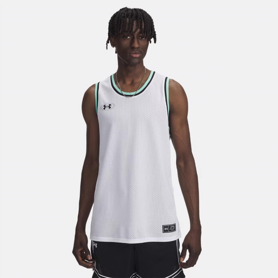 UNDER ARMOUR picture