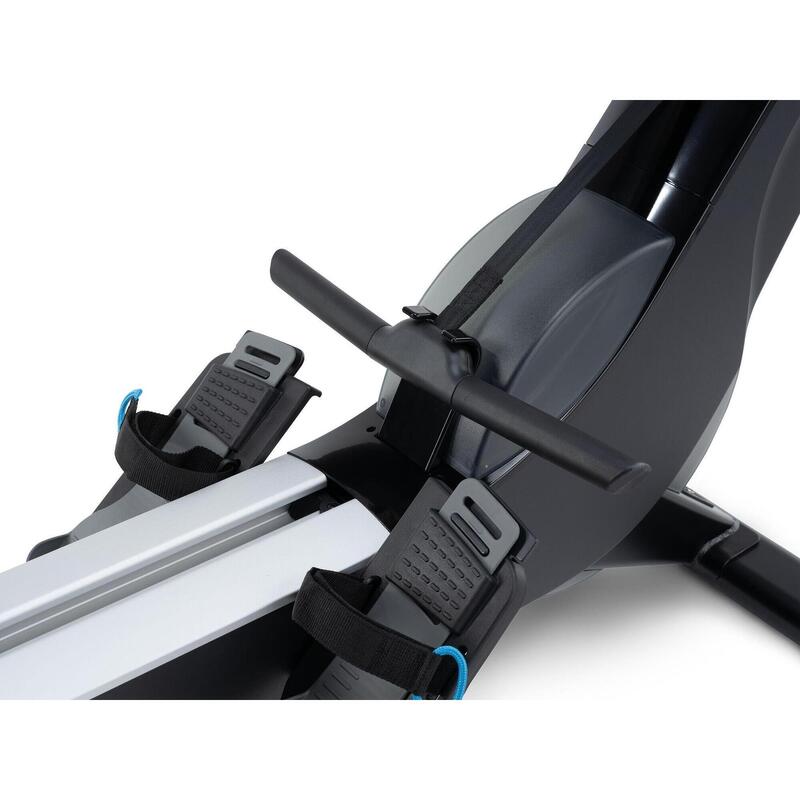 Simulatorul de vâslit NordicTrack RW 900 cu ecran de 24 inch