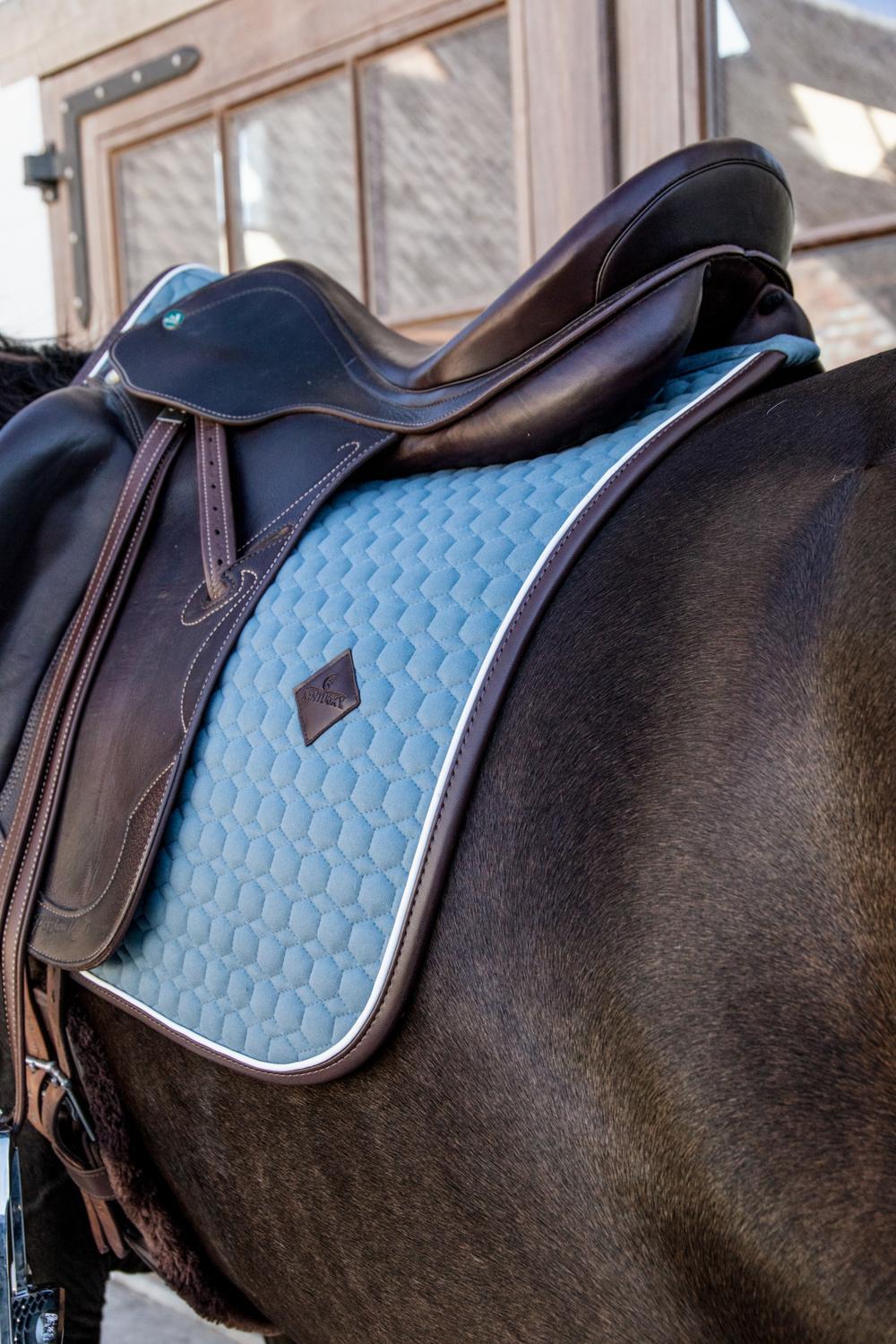 Tapis de selle FULL - Bleu poudreux - Cuir - Dressage 3/4
