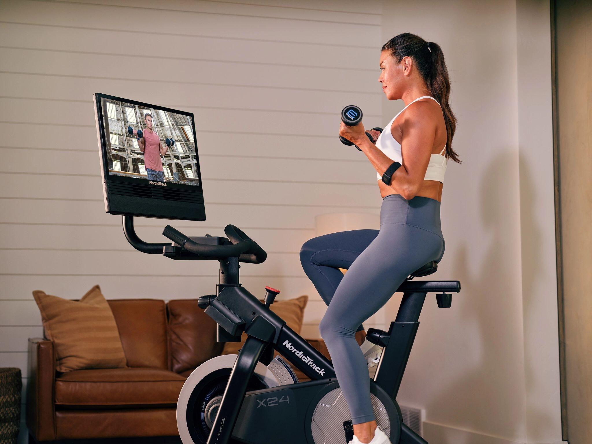 X24 Indoor Cycle - realistisch, Neigung von -10% bis 20% 3/4