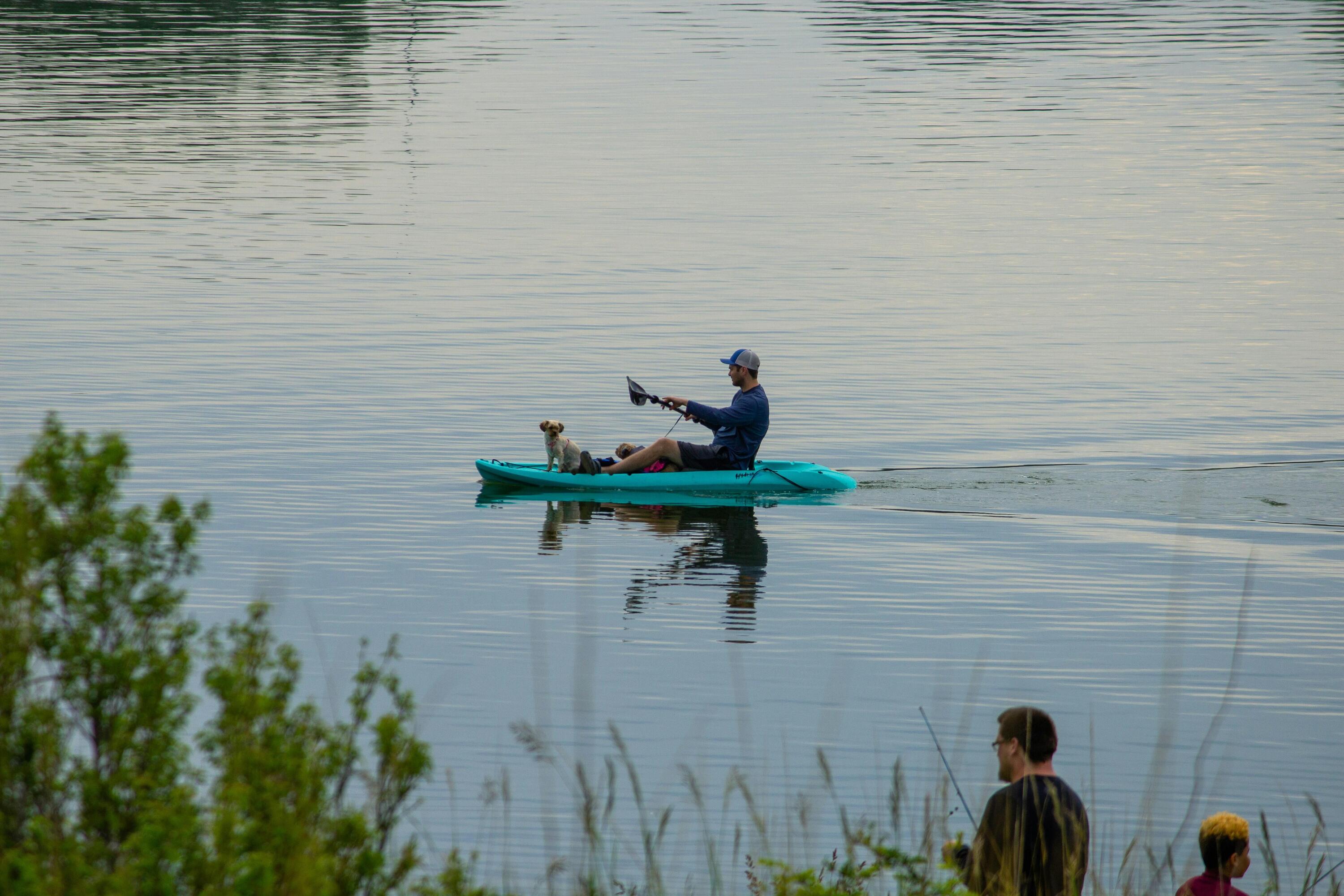 DECATHLON TRAVEL Week-end canoë-kayak en Dordogne avec votre fidèle compagnon