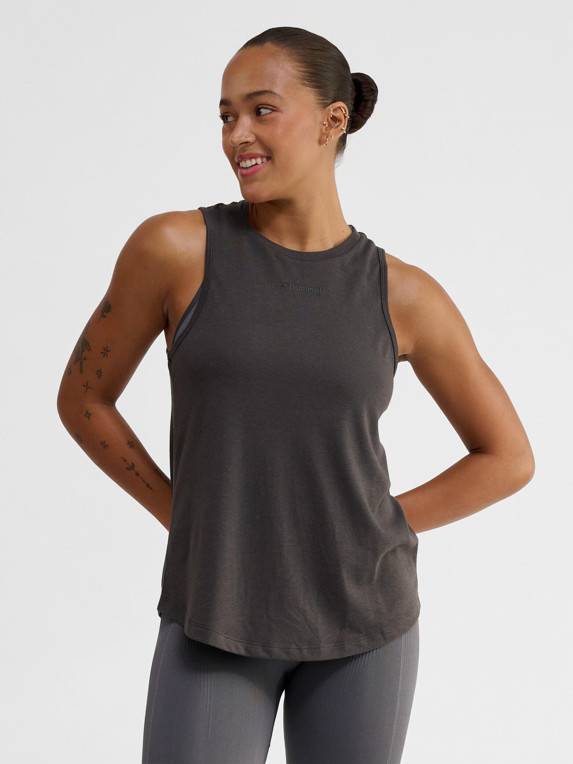 HUMMEL Instap T-Shirt Hmlmt Vanja Training Dames HUMMEL