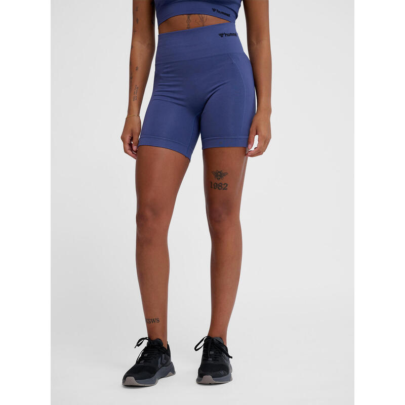 Enfiler Short Hmltif Entraînement Femme HUMMEL