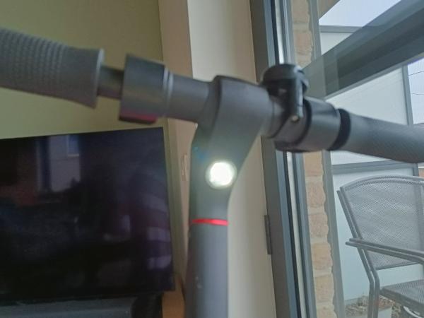 Entre Particuliers - e-scooter modèle Joyor A5 avec casque 3/6
