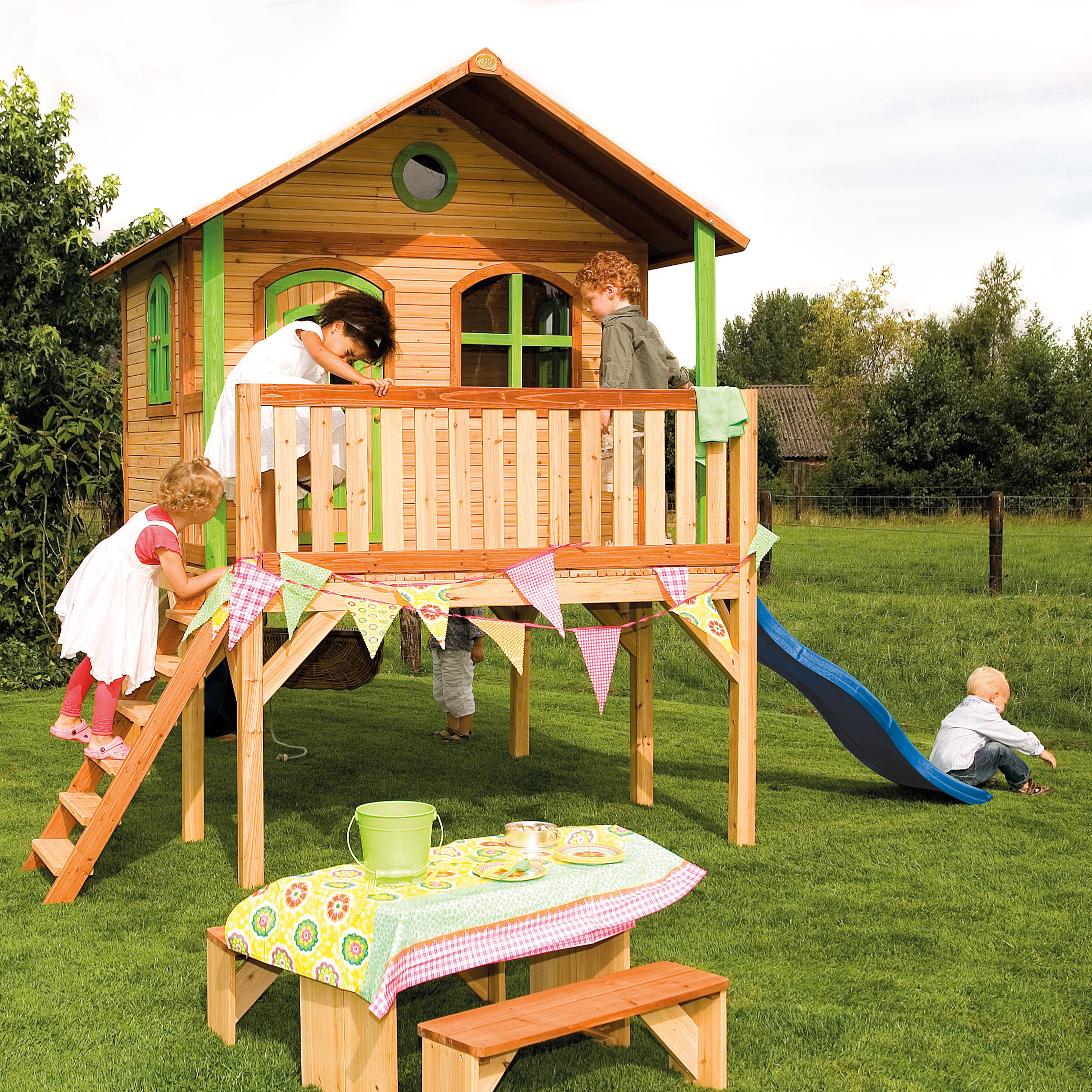 Maisonnette de jardin Sophie Marron/Verte  - Toboggan bleu 2/5