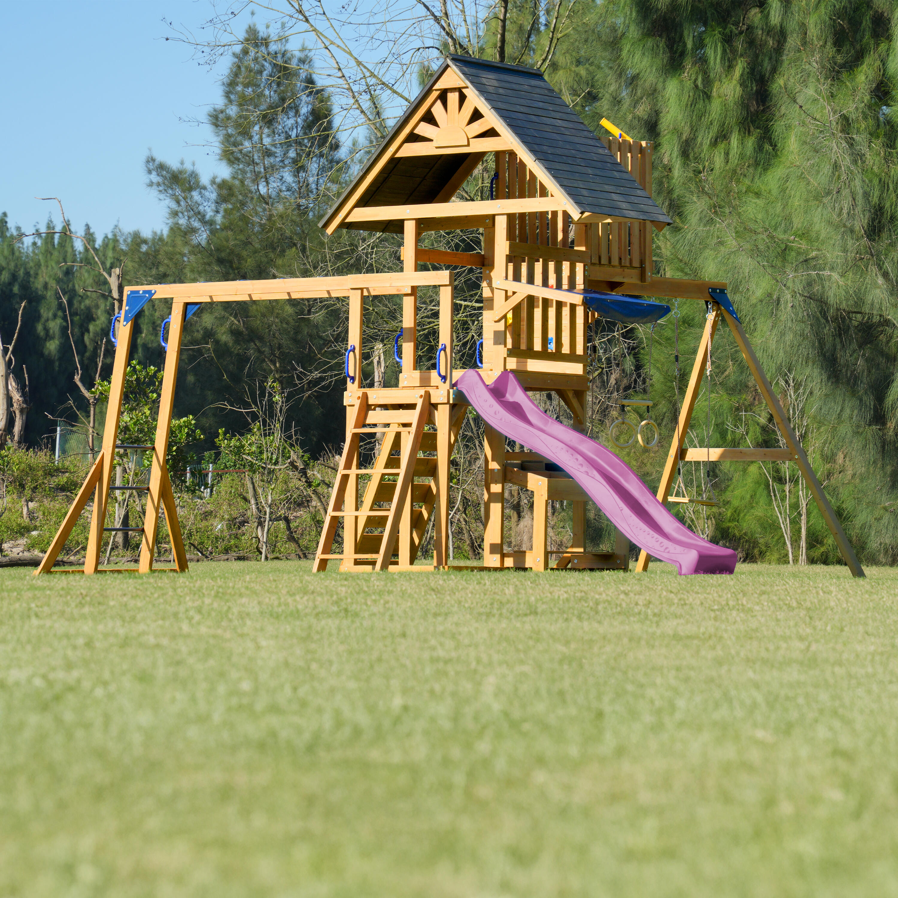 Parque infantil de madera Mitch con 2 columpios y tobogán morado 7/7