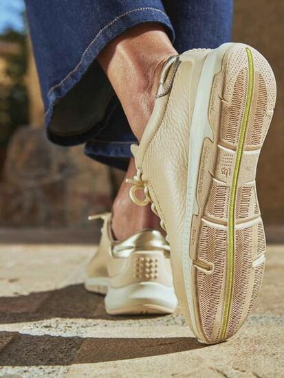 Sneakers in pelle da donna TBS Confort