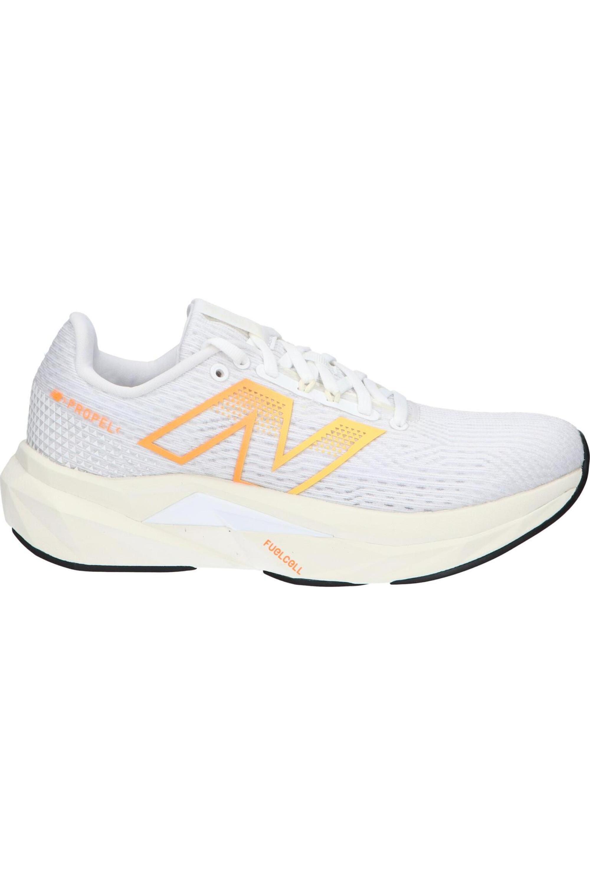 NEW BALANCE picture