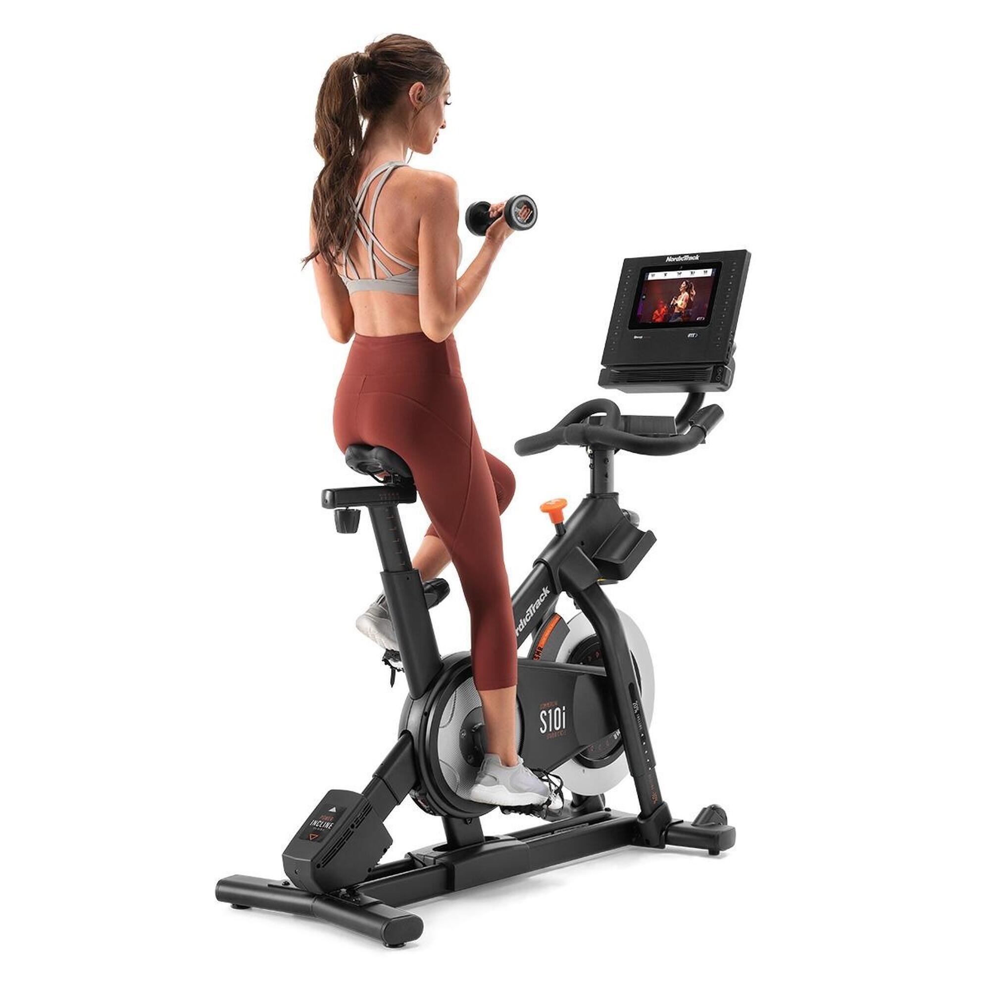 Vélo d'appartement S10i Studio Cycle connecté iFIT/ Inclinaison -10 à 20%