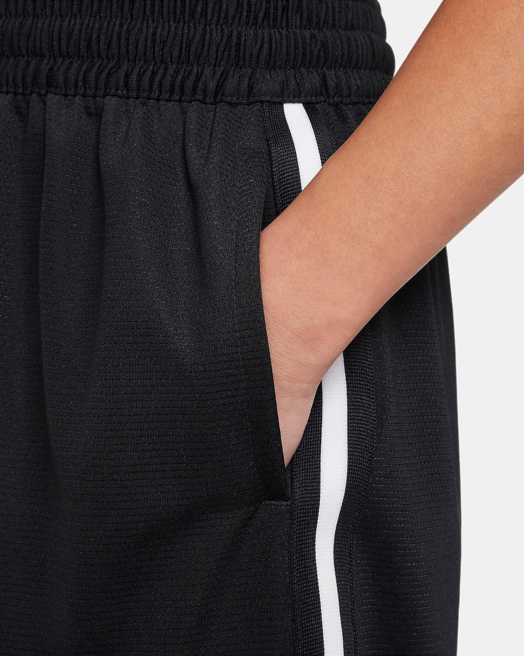 Pantaloncino ragazzo nike dri-fit dna - nero 4/5