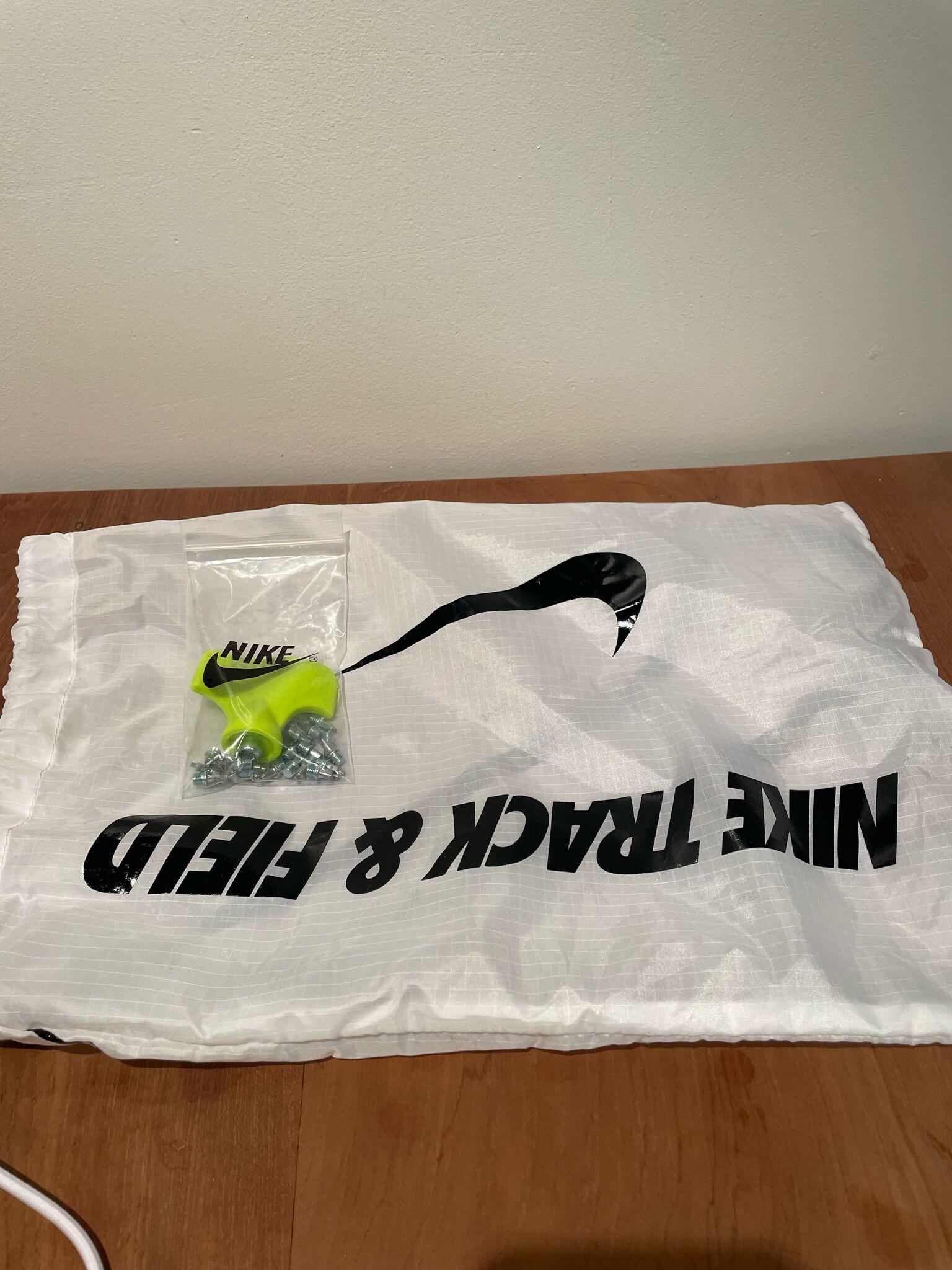 Entre Particuliers - Nike High Jump Élite adulte. 4/5