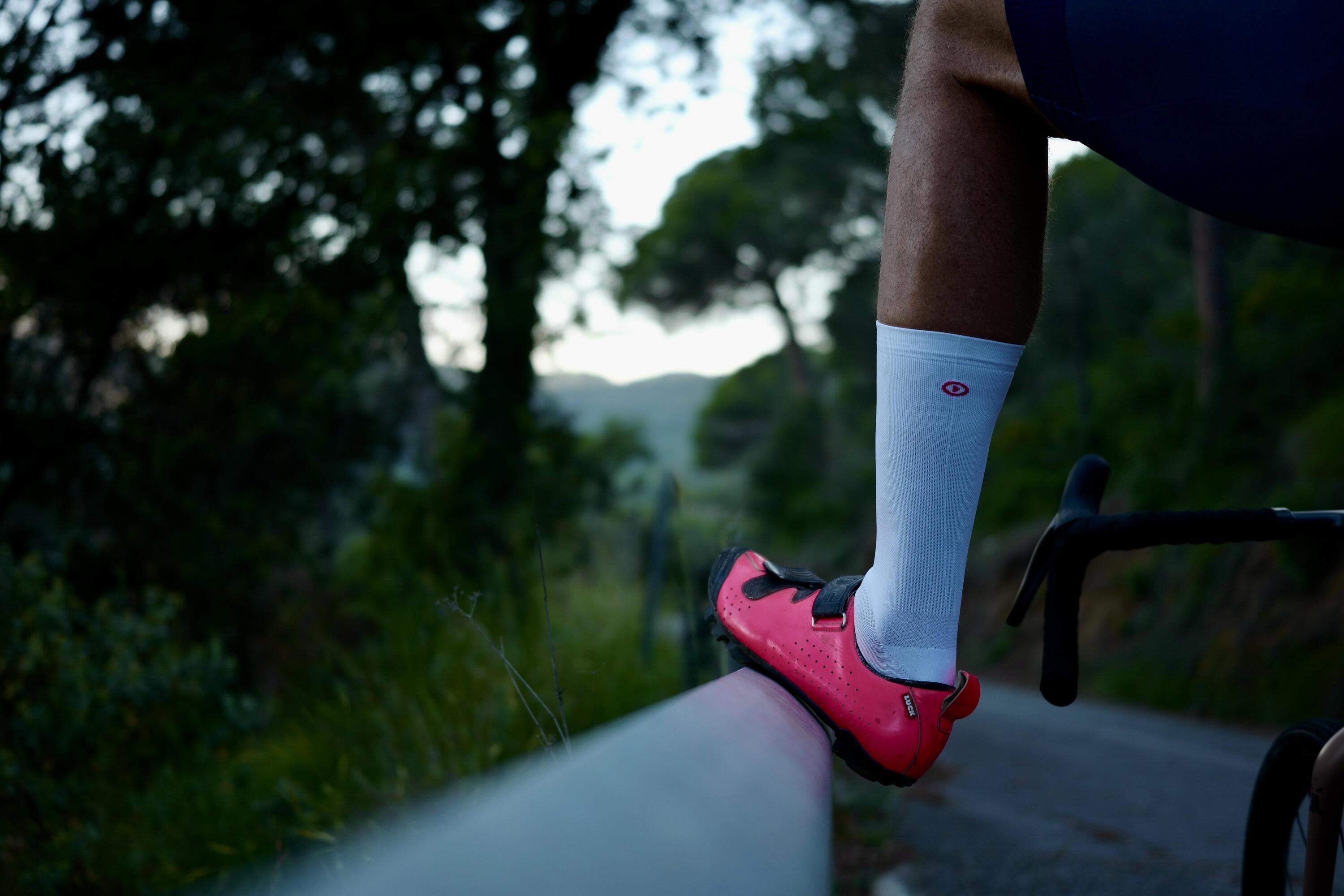 Calcetines de Ciclismo Enforma READY Blanco.Ecológico y Antibacteriano. 4/6