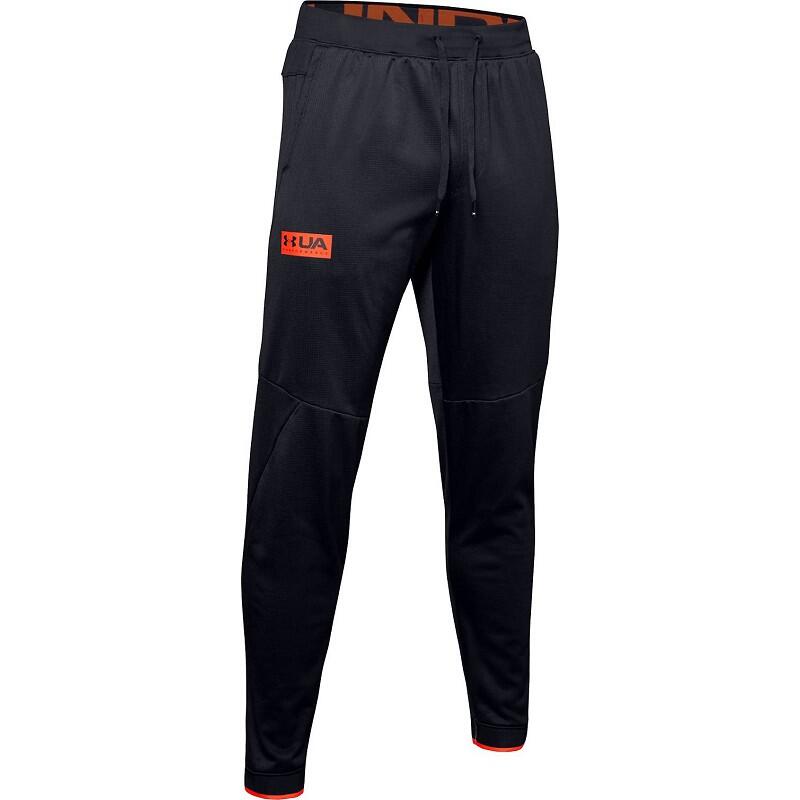 UNDER ARMOUR picture