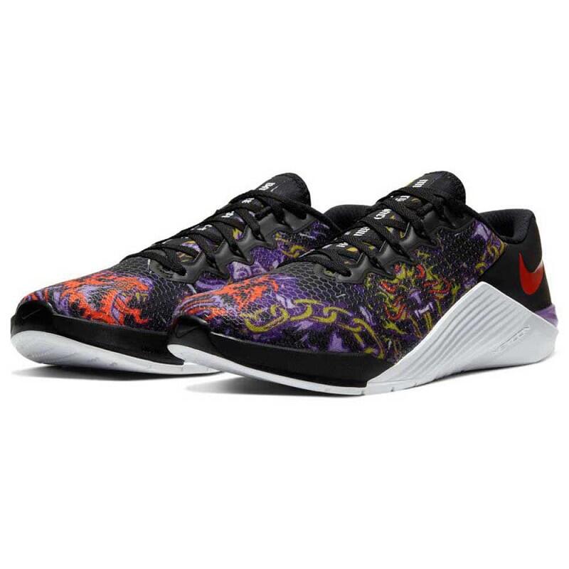 NIKE picture