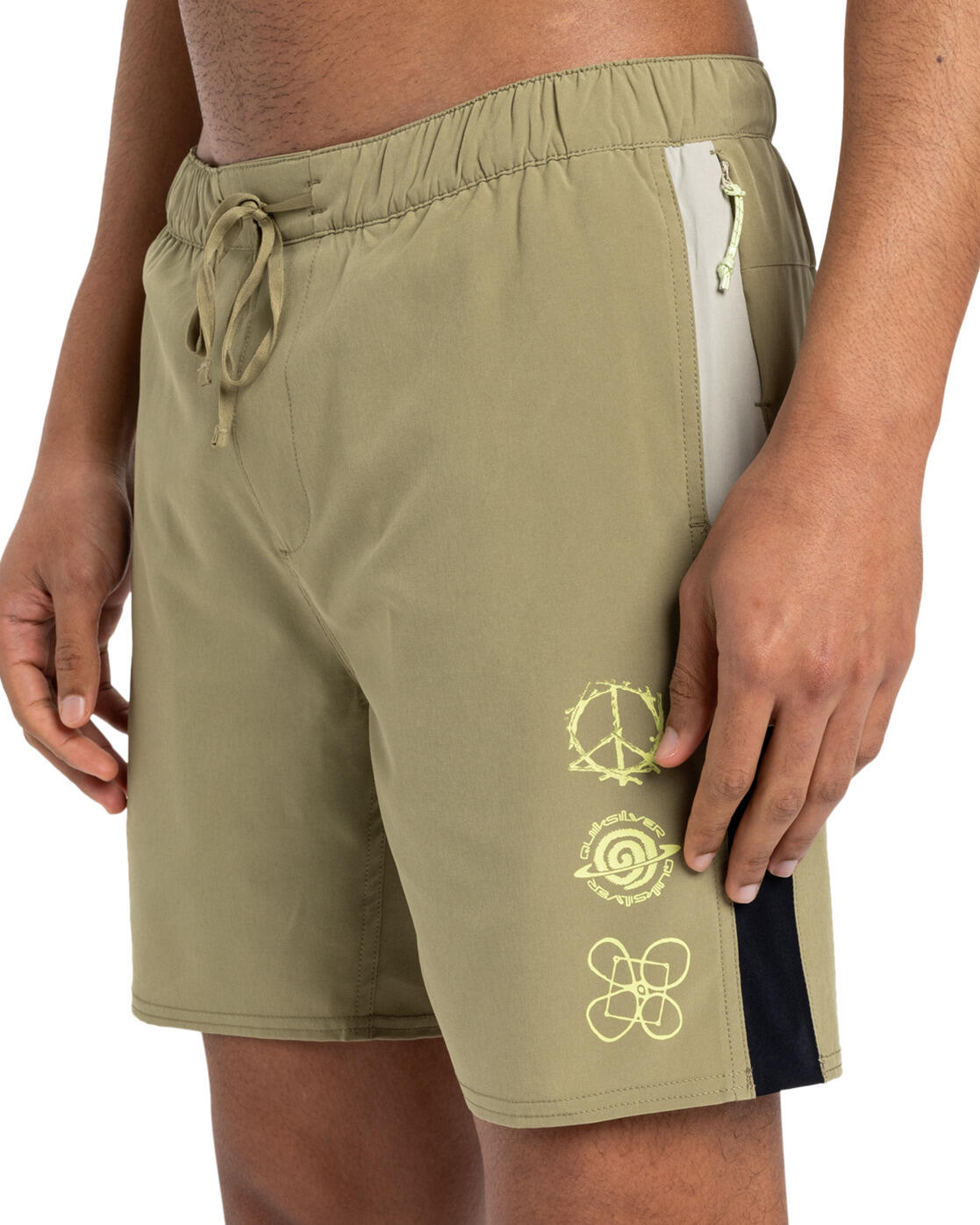 Short de sport OMNI TRAINING 17" Beige Homme 4/4