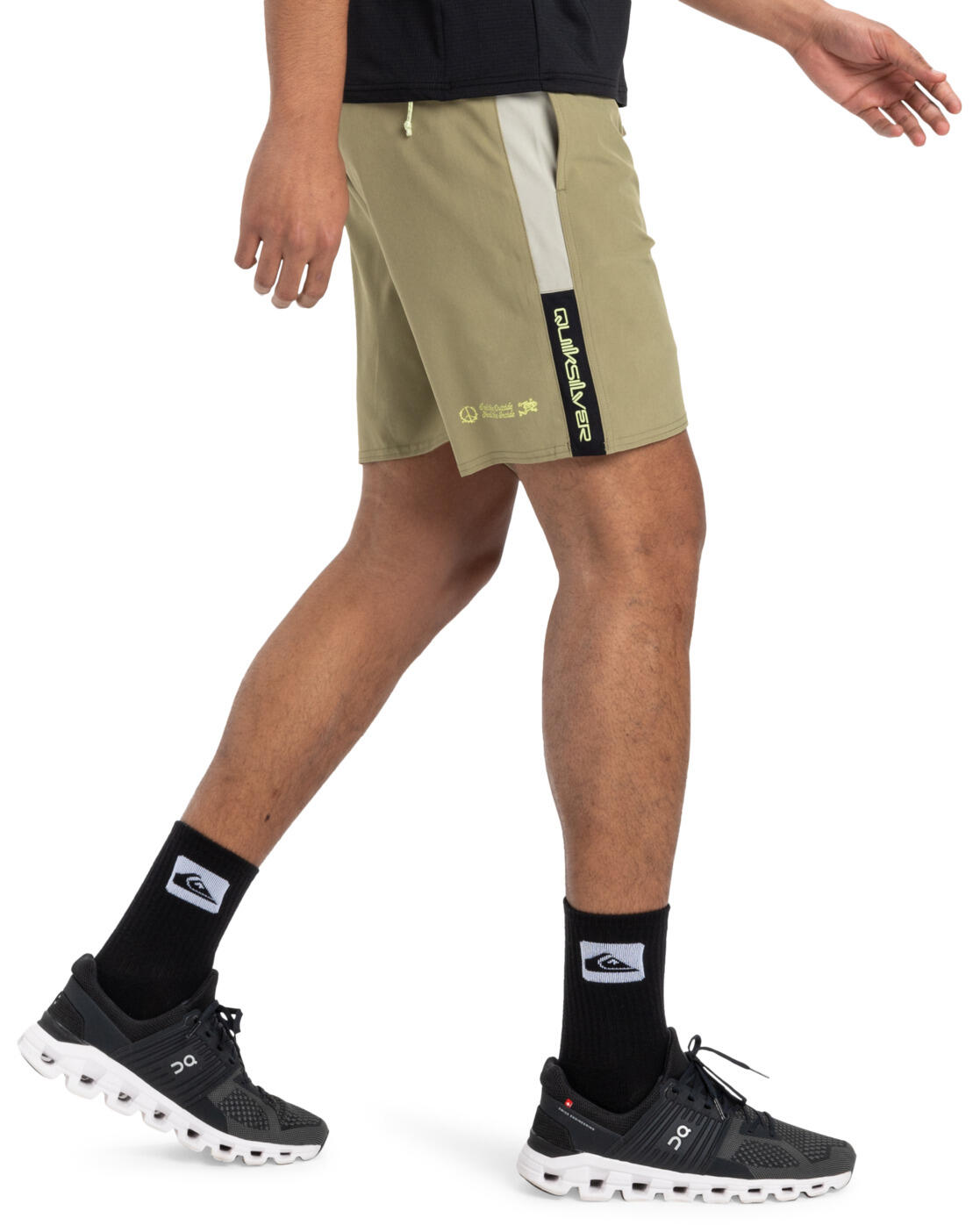 Short de sport OMNI TRAINING 17" Beige Homme 3/4