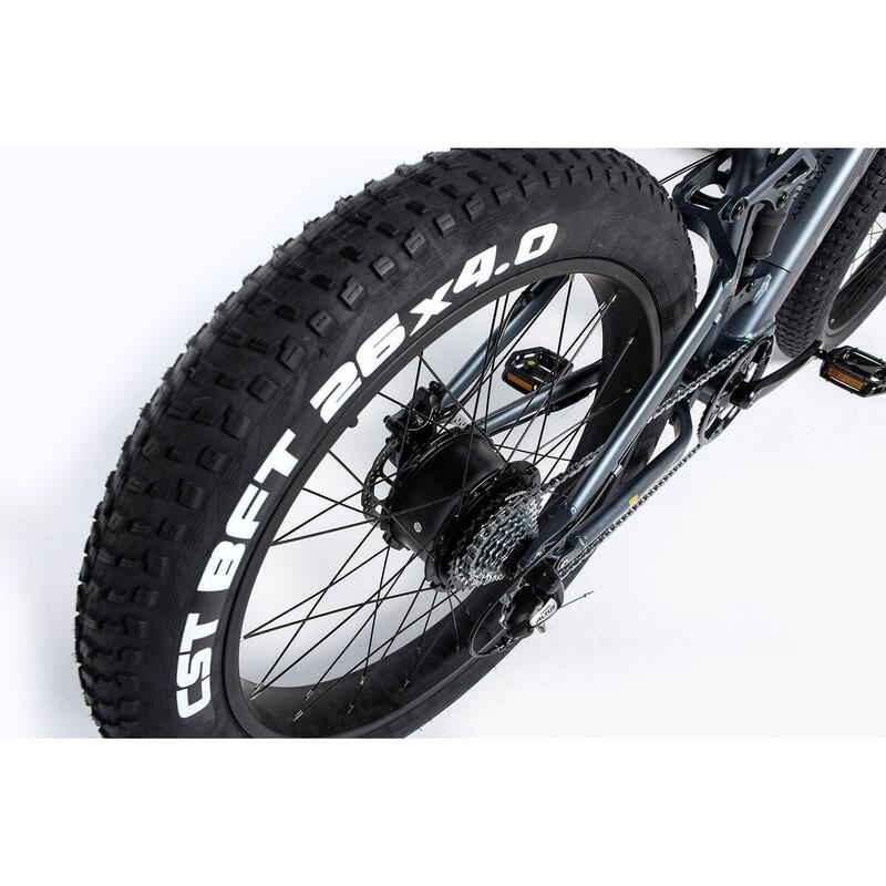 Bicicletă electrică E-FATBIKE 26", autonomie 120km echipată cu Shimano 8 viteze