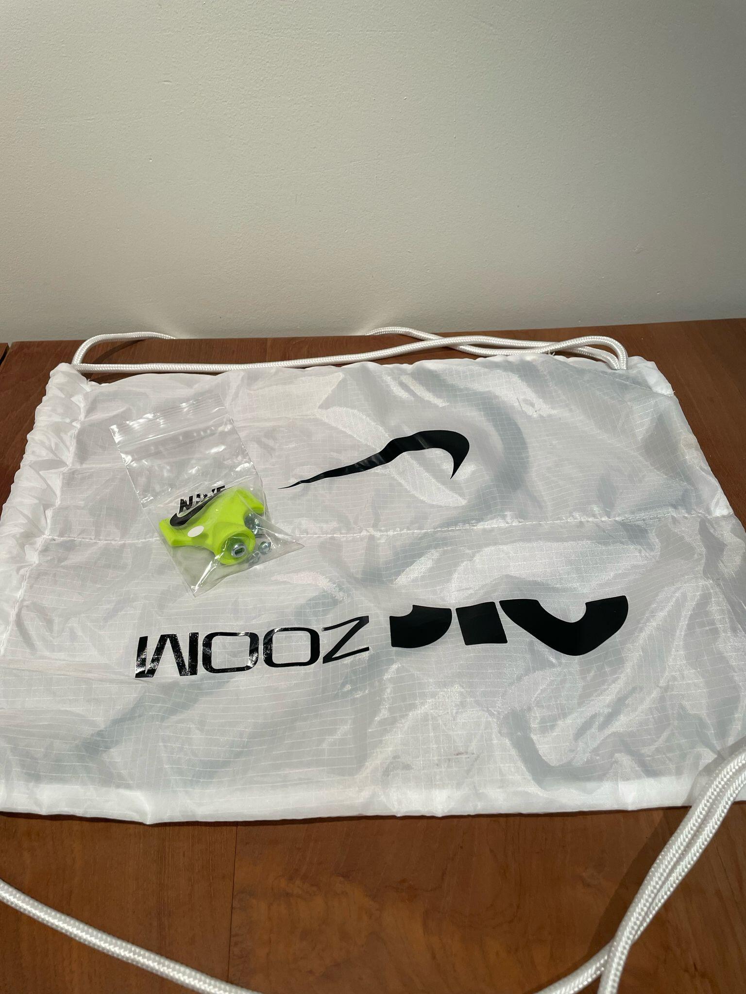 Entre Particuliers - Nike Air Zoom LJ Élite adulte 2/5