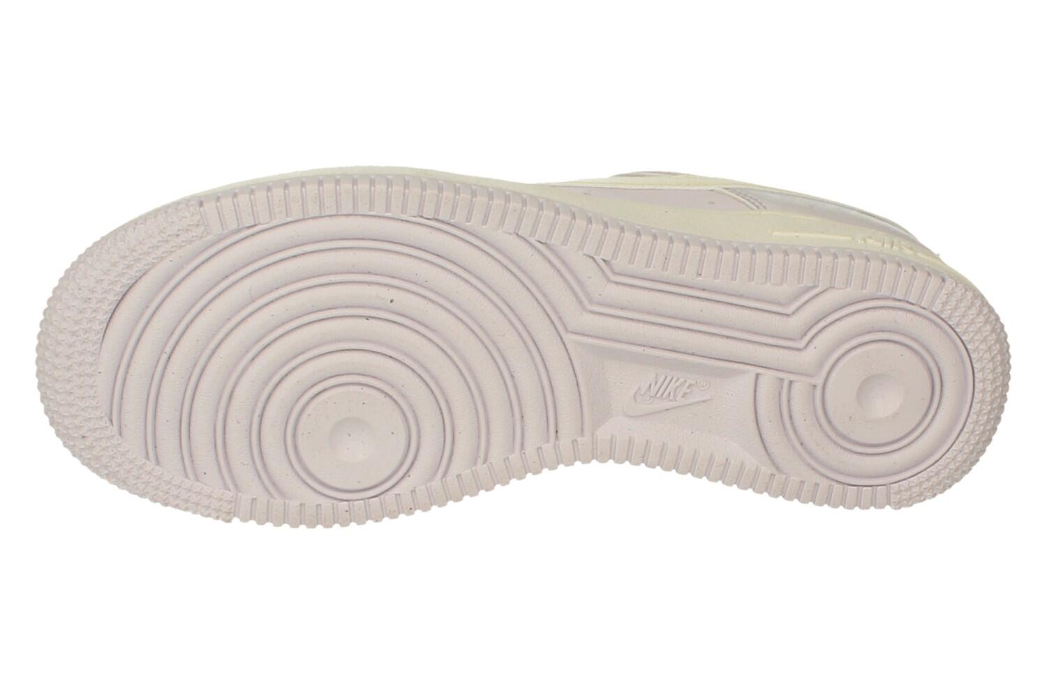Tênis Nike Air Force 1 07 NN Feminino 5/5
