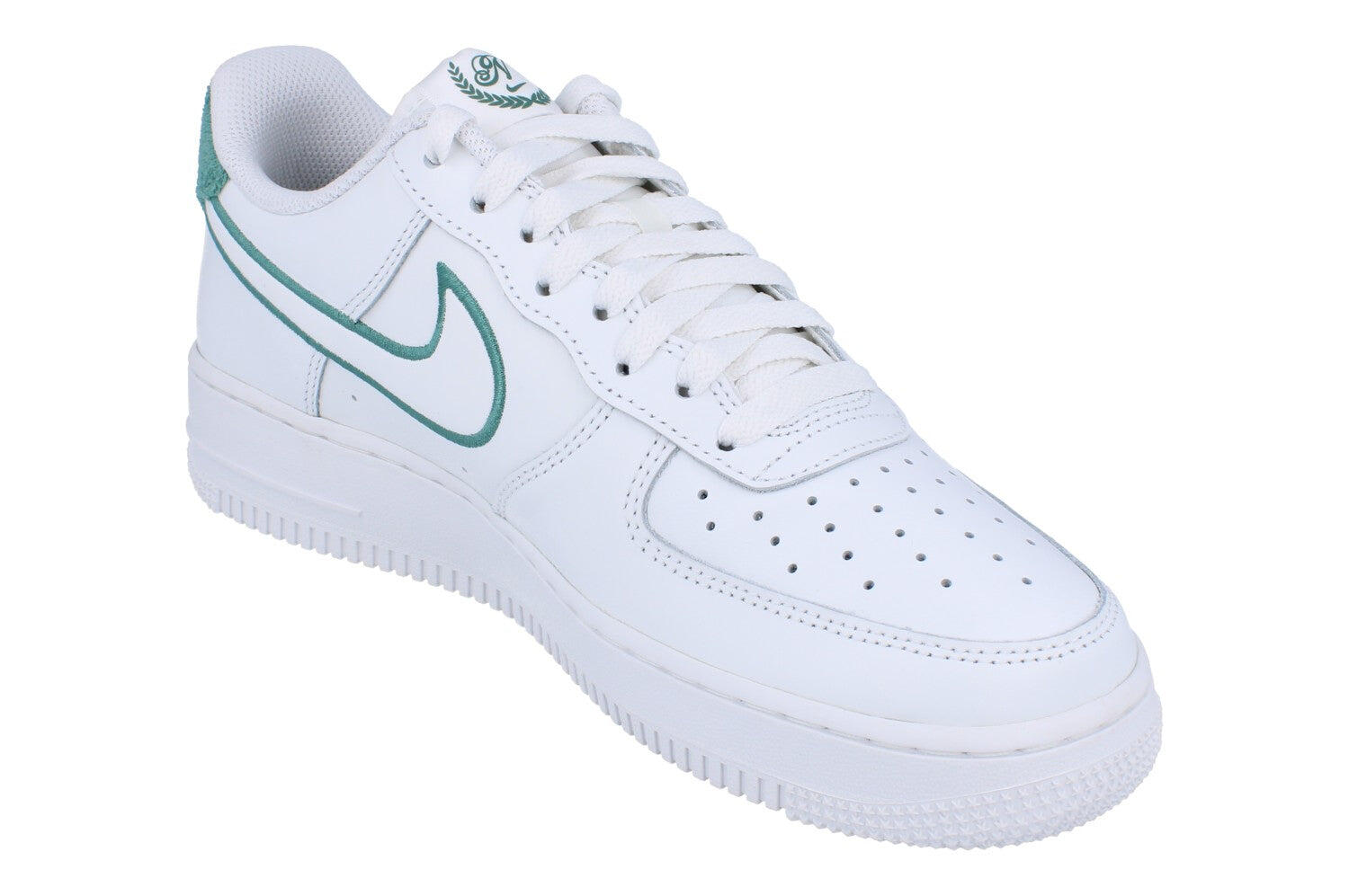 Chaussures Hommes Nike Air Force 1 07 Lv8 blanc 4/5