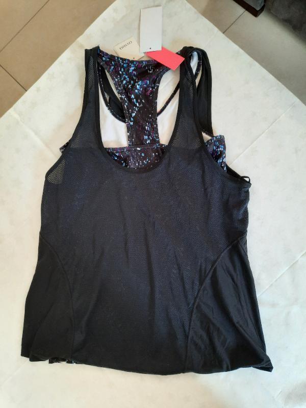 Tussen Particulieren - fitness topje 2 in 1 Oysho 3/3