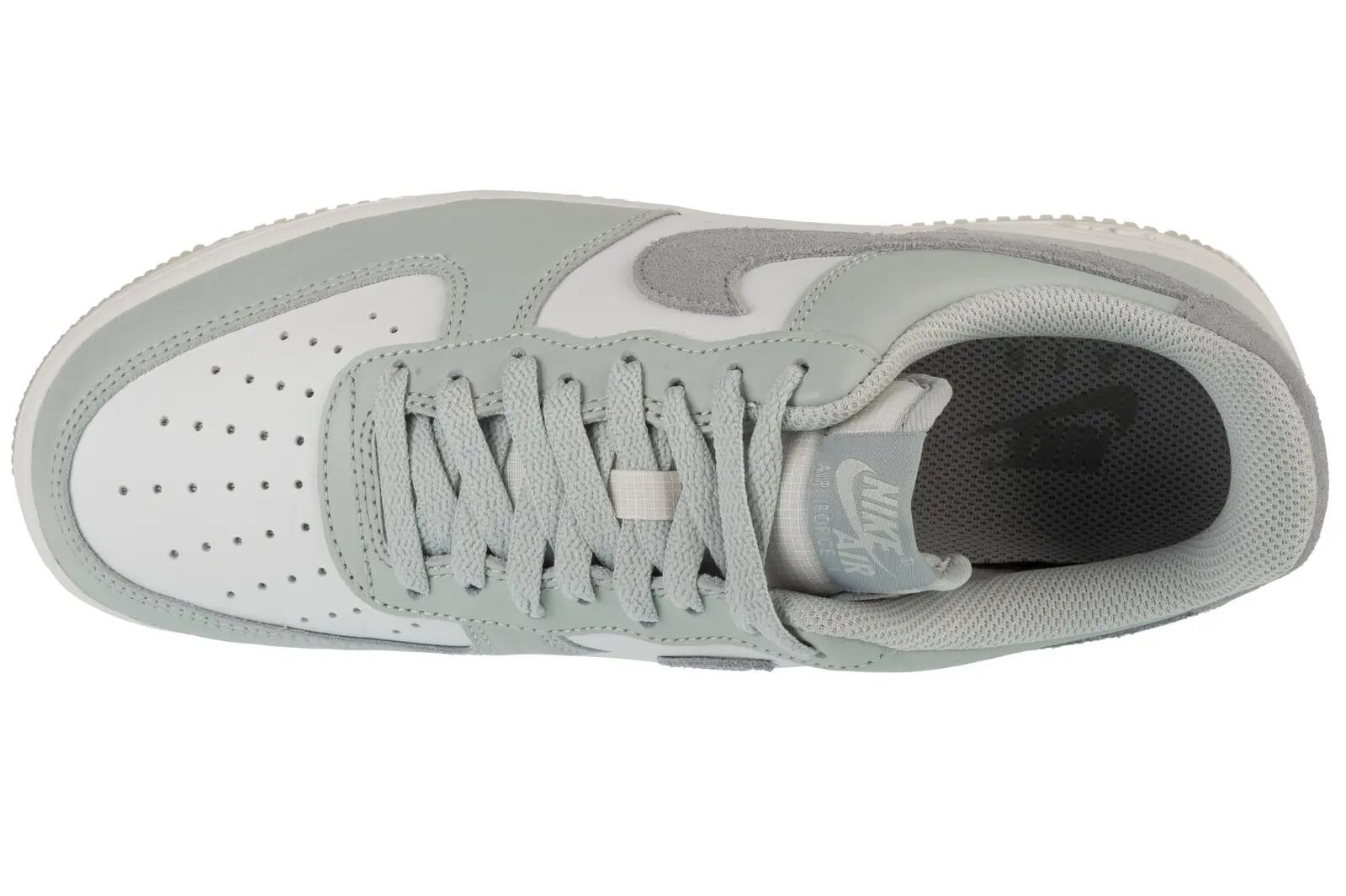 Nike Air Force 1 07 LV8 Grau 3/4