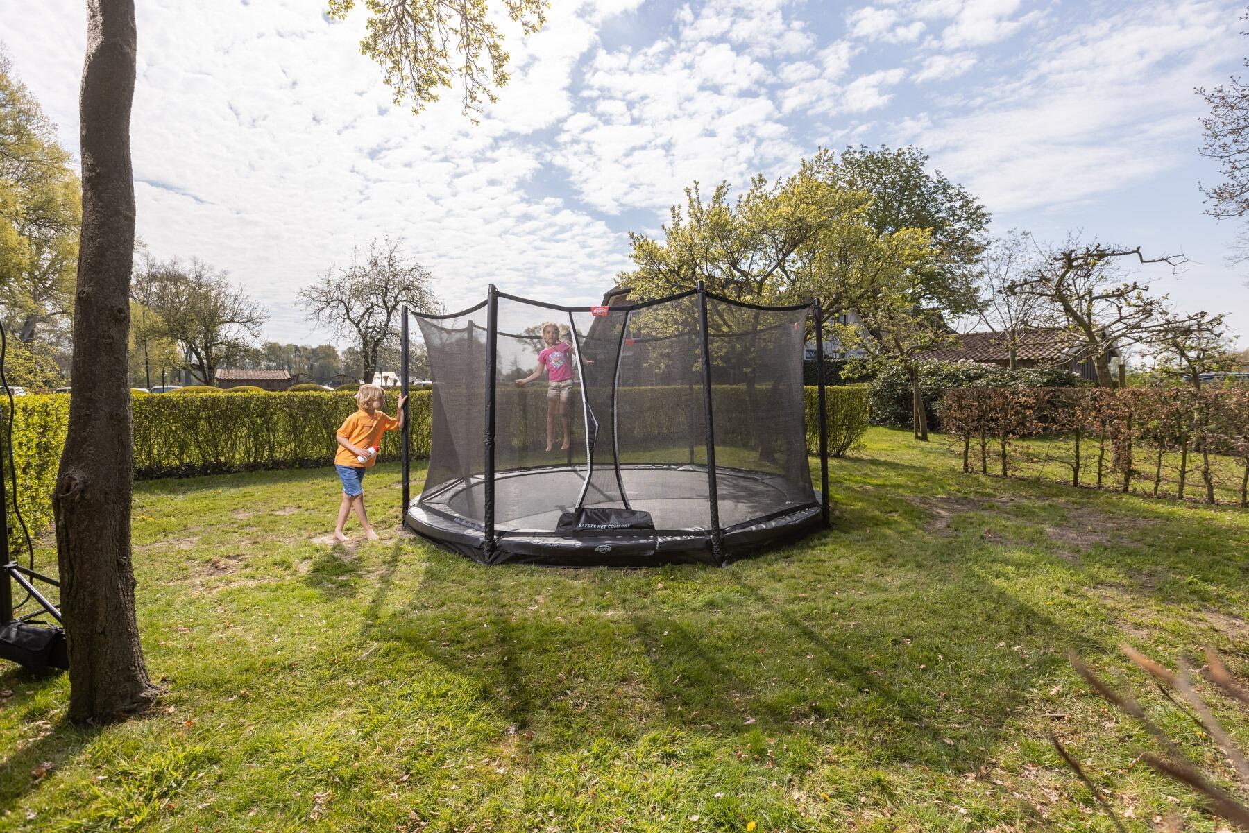 Trampolino + Rete sicur. BERG Favorit InGround Rotondo 430 Gr. antr. 4/4