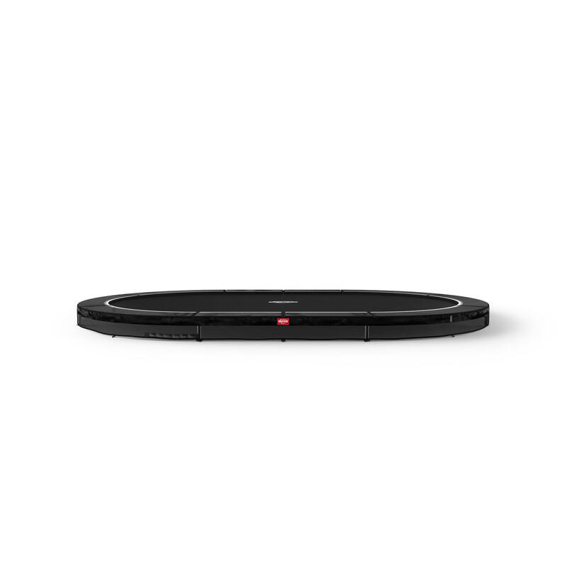 Trampolina BERG Favorit Wkopana Owalna 520x345 Czarna