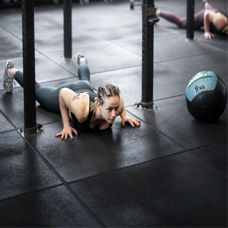 GYM EN CASA Superficie Lisa. Pack 12. Losetas de Caucho 1x1x20mm(Negro) 7/13