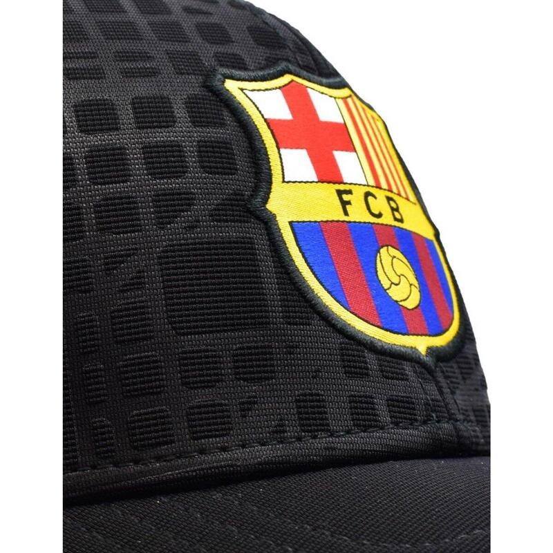 Minunata șapcă neagră pentru copii a Barcelonei