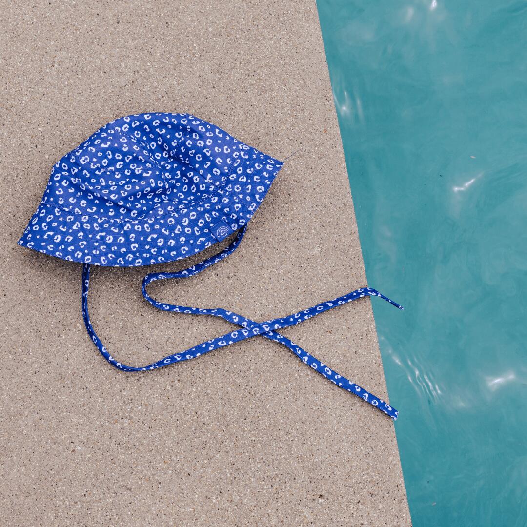 Swim Essentials | Cappello Panterato estivo blu anti-UV 2/5