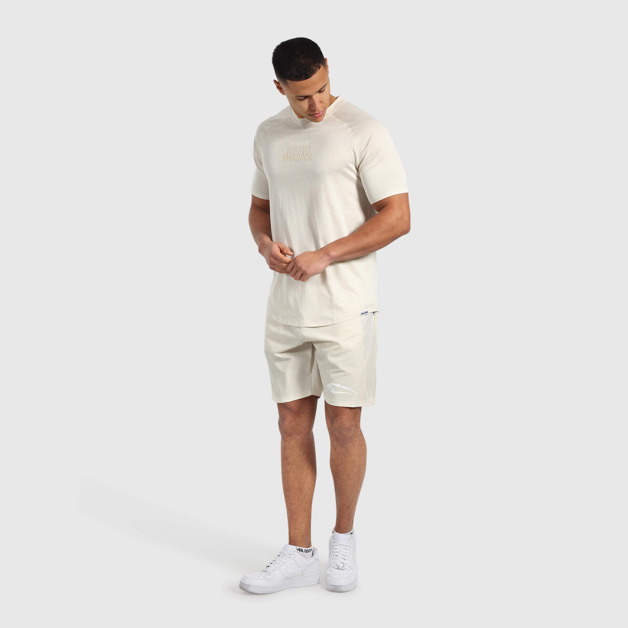 Herren Shorts Powerfit Triple Creme 3/6