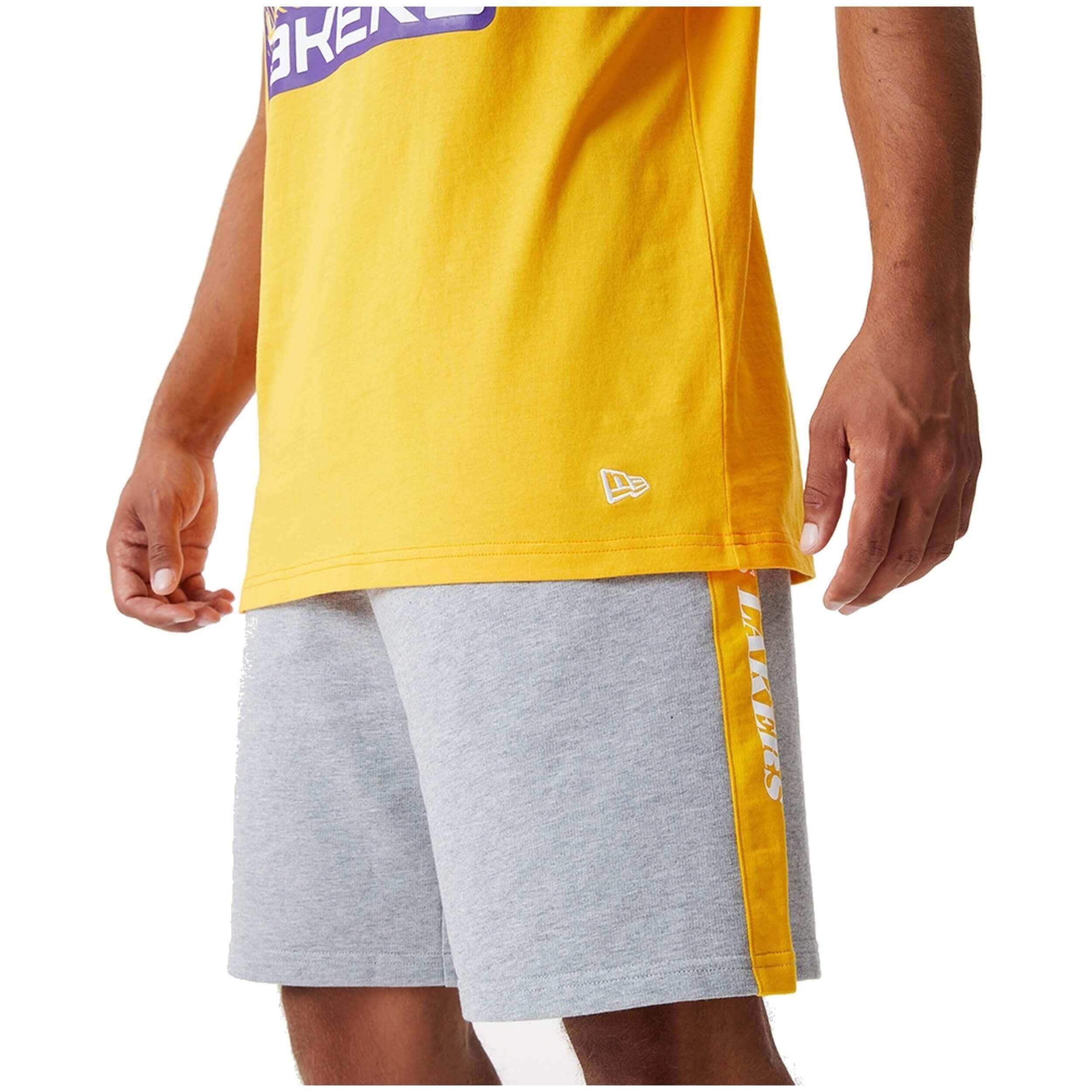 T-shirt New era modelo 12590887 para homem 2/3