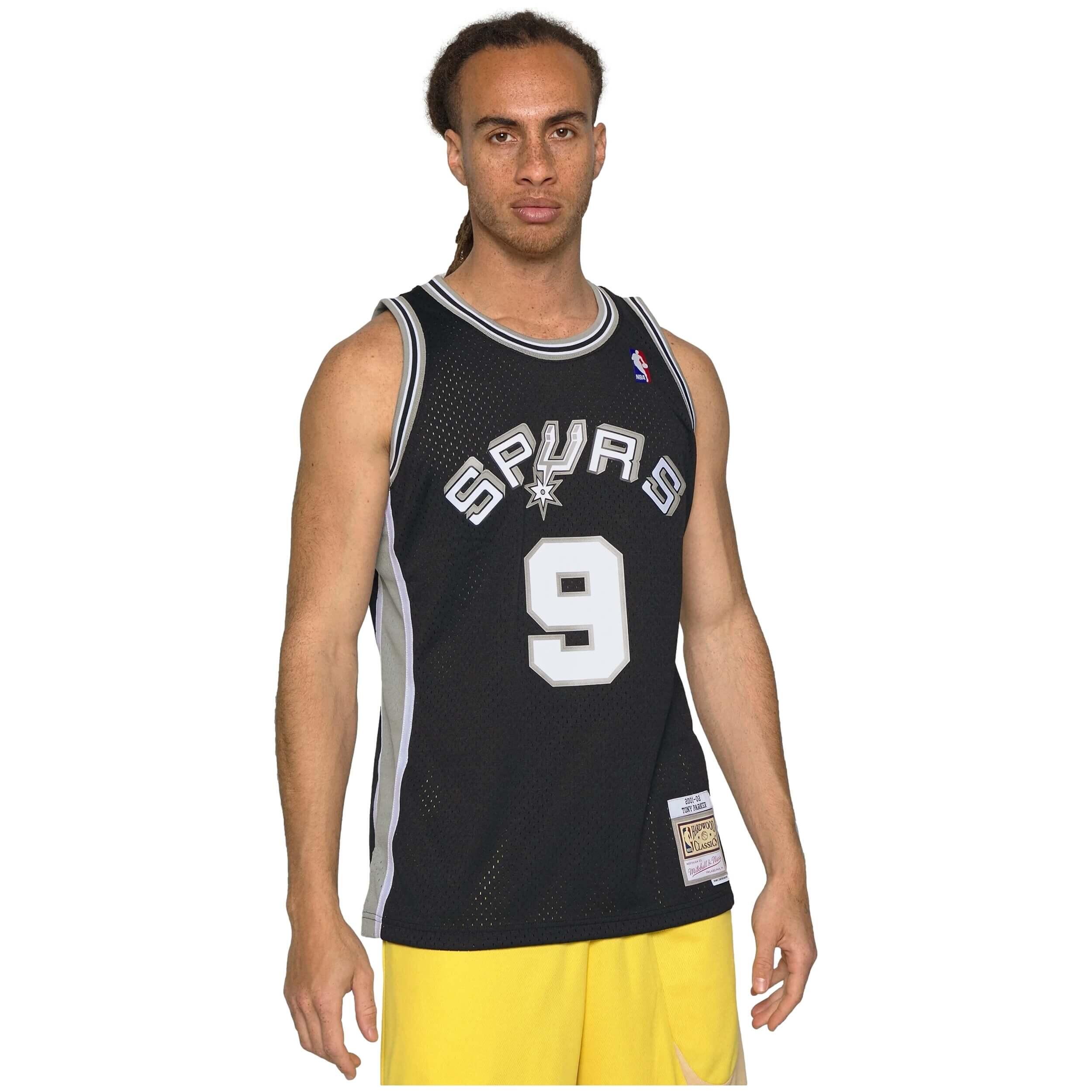 MITCHELL & NESS picture