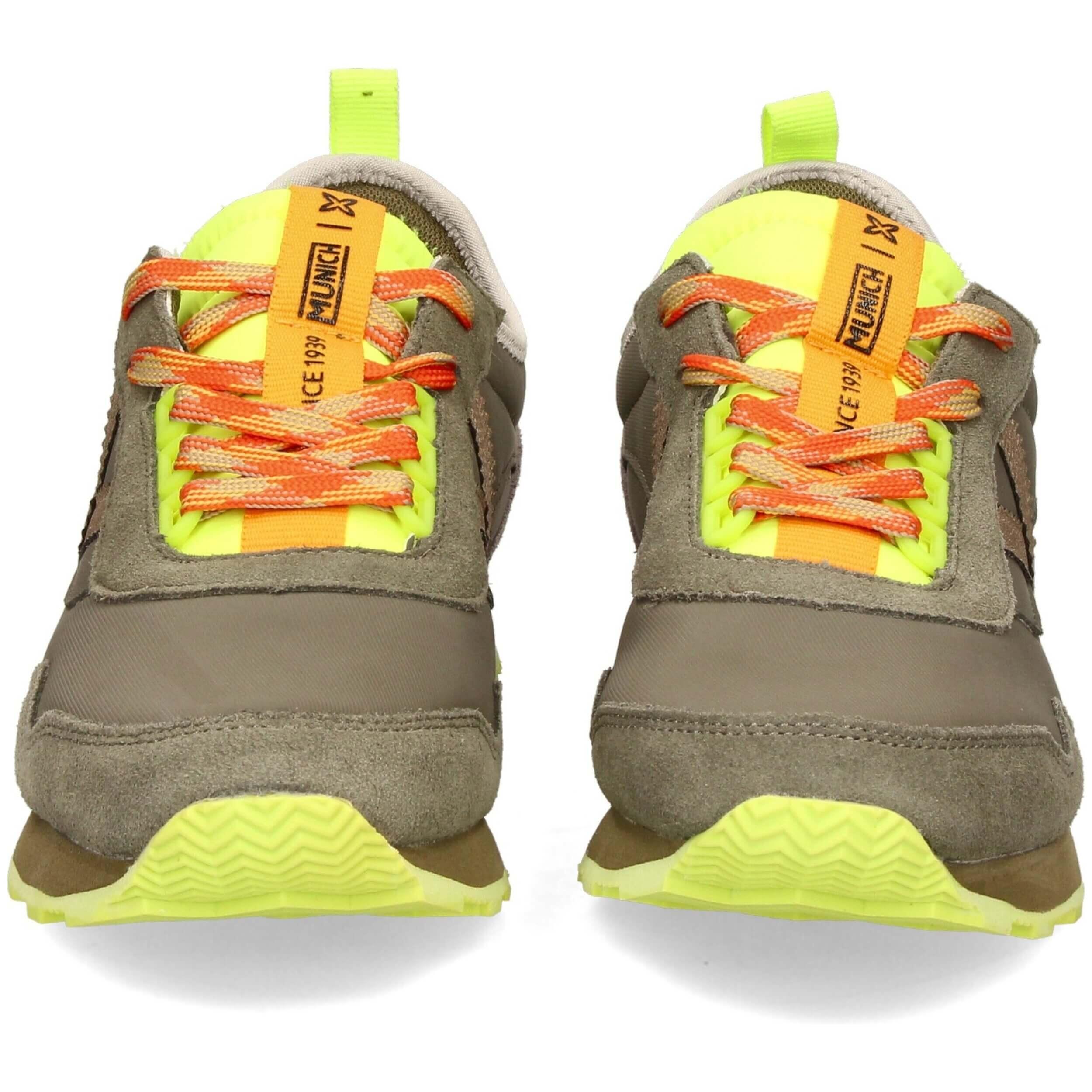 Zapatillas Munich modelo 8901046 para hombre 3/4